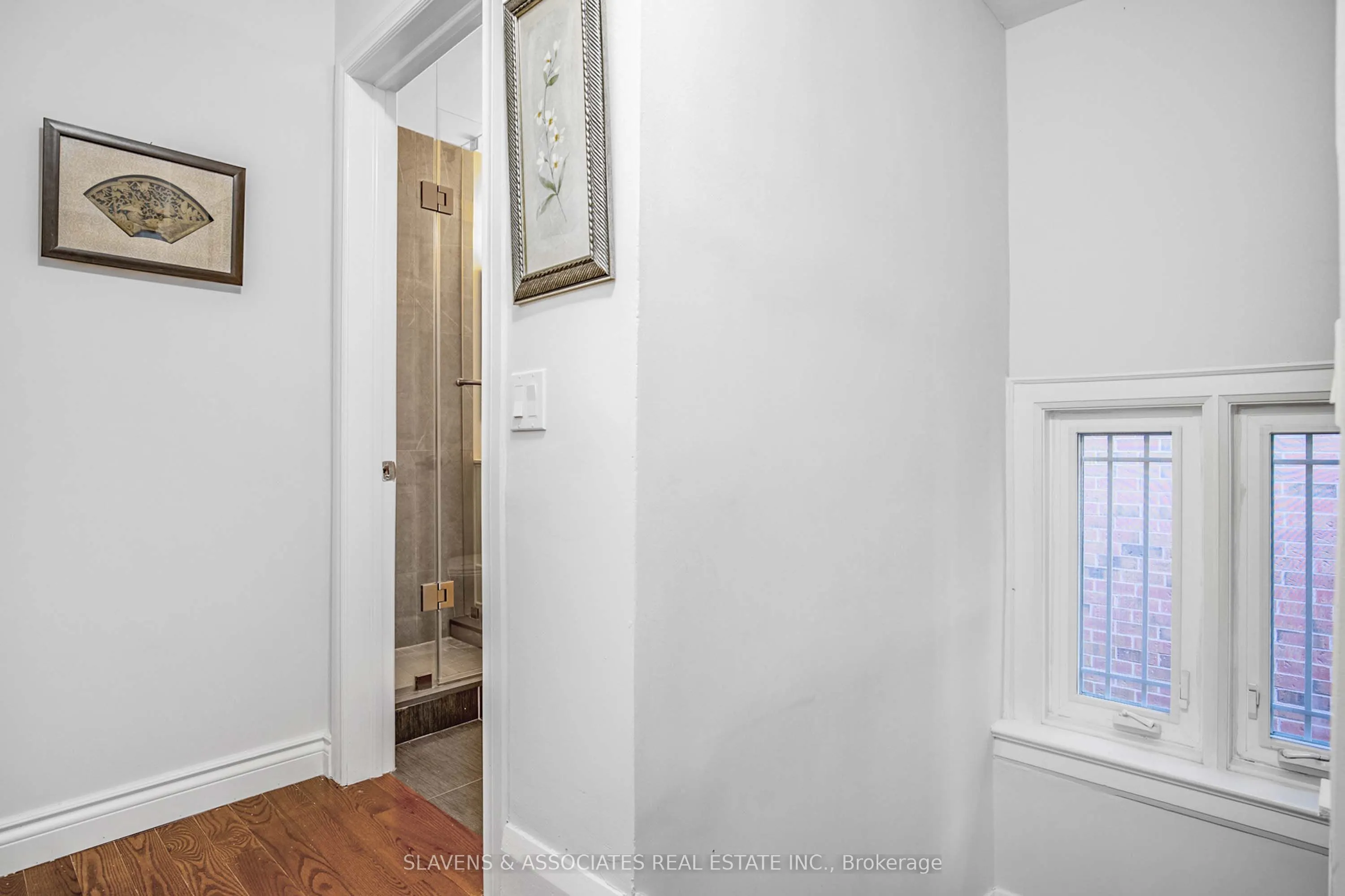 226 Broadway Avenue