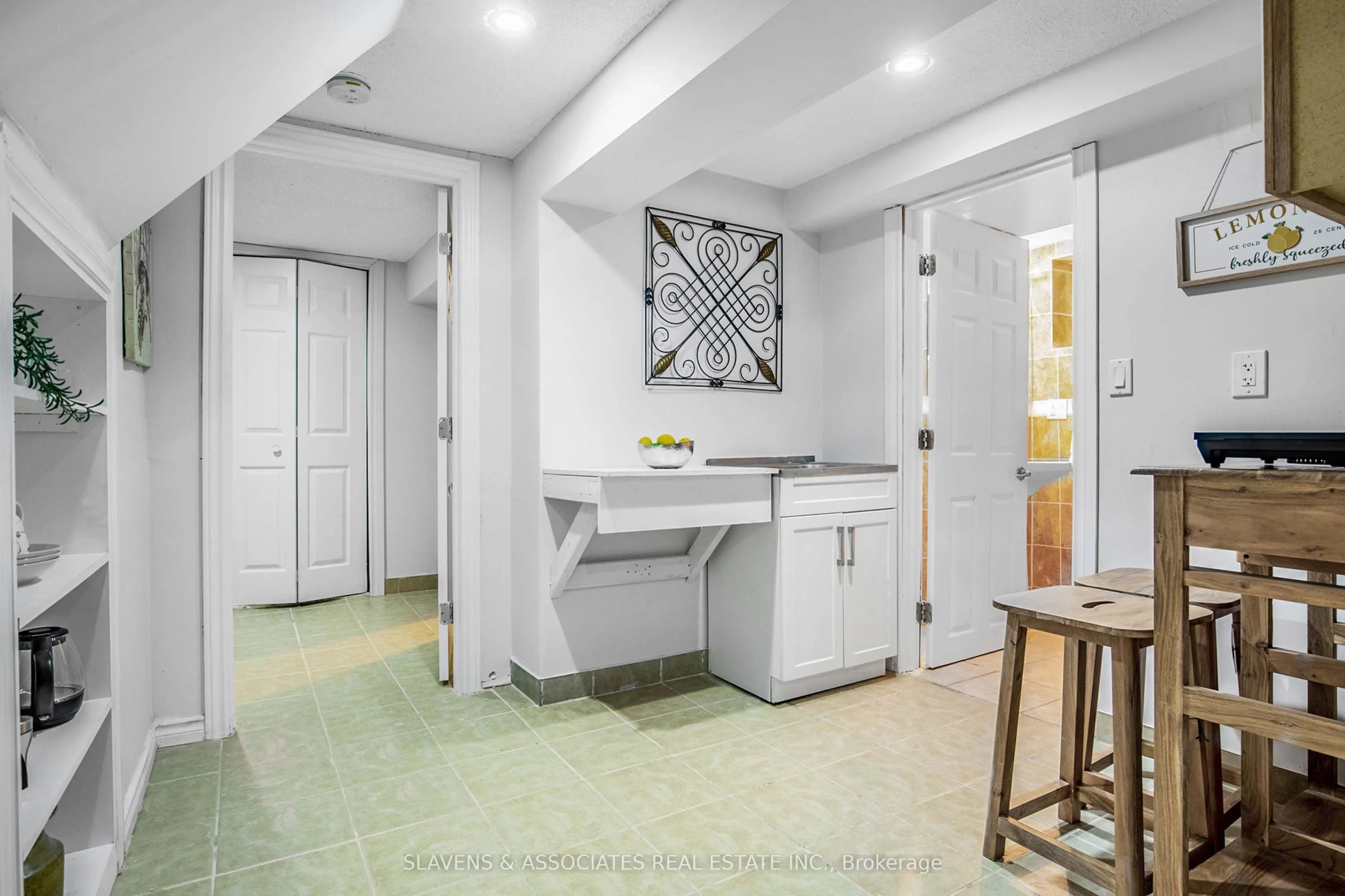 226 Broadway Avenue