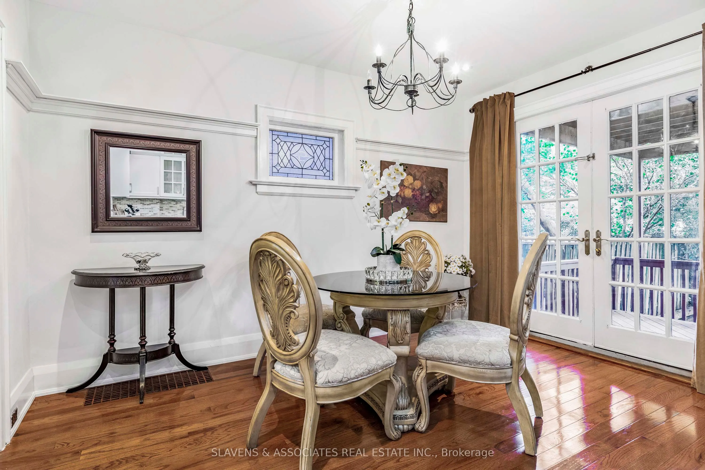 226 Broadway Avenue