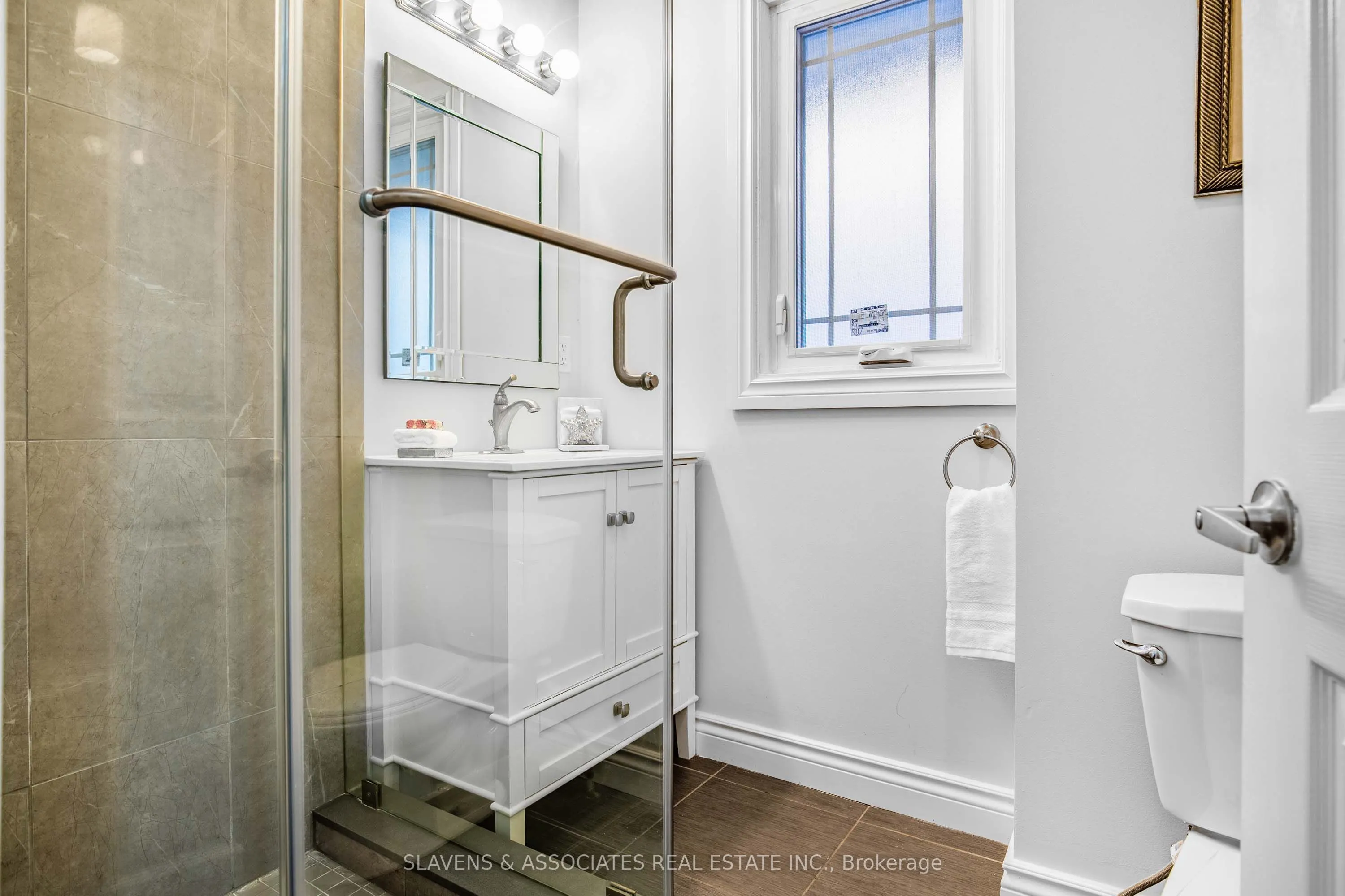 226 Broadway Avenue