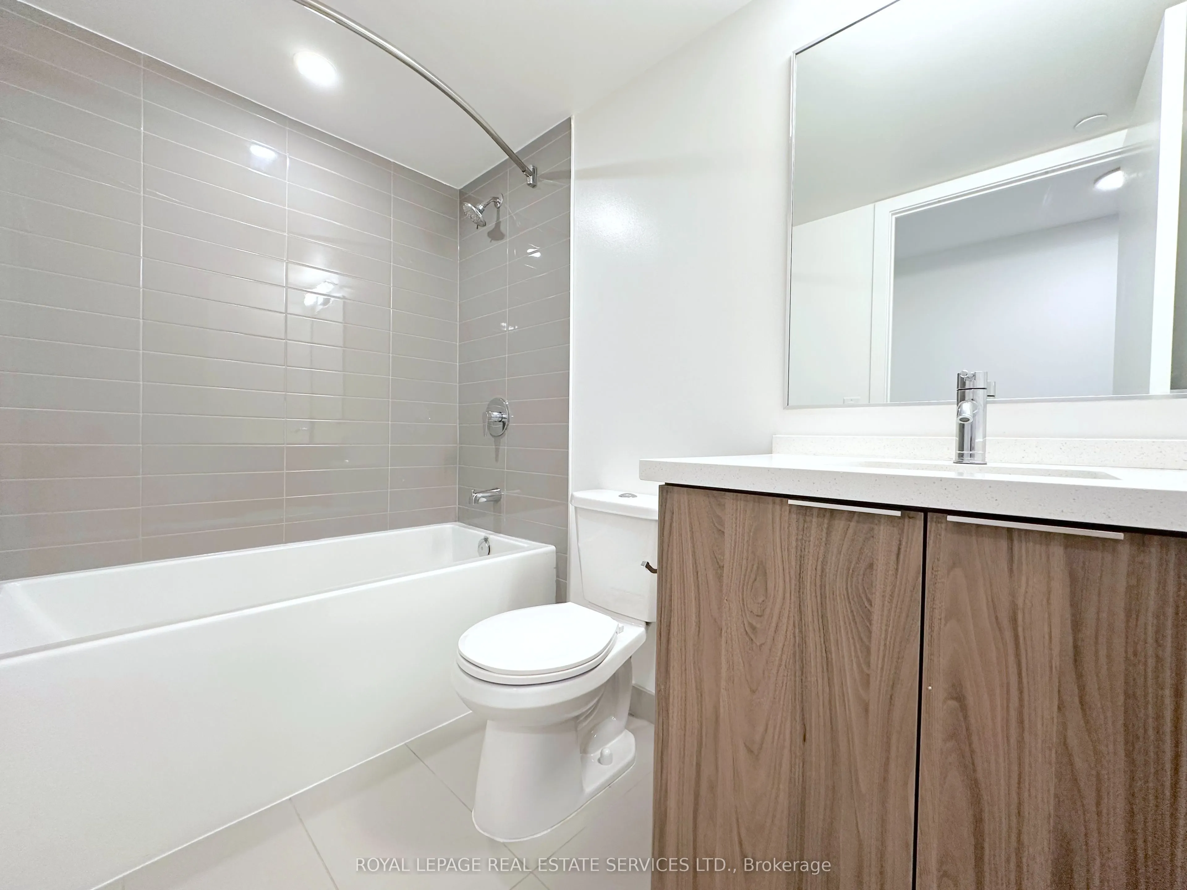 1225 York Mills Road, #208