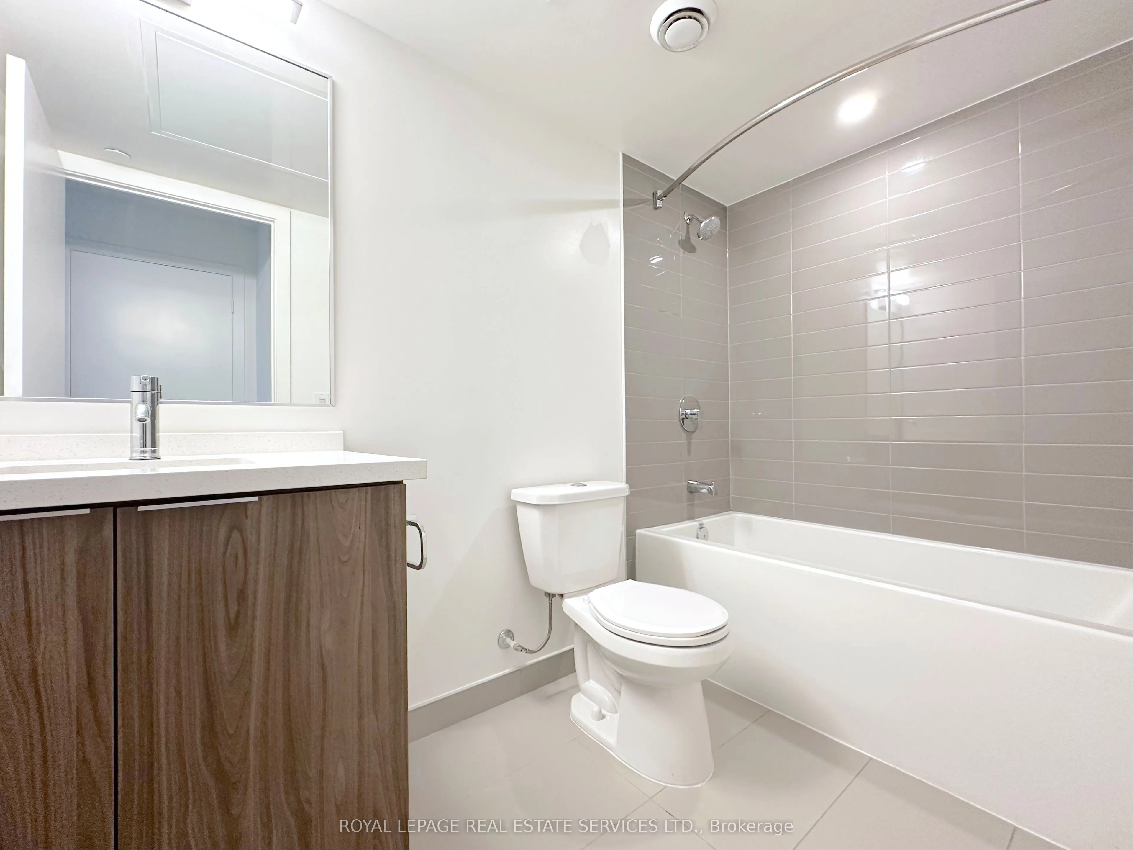 1225 York Mills Road, #208
