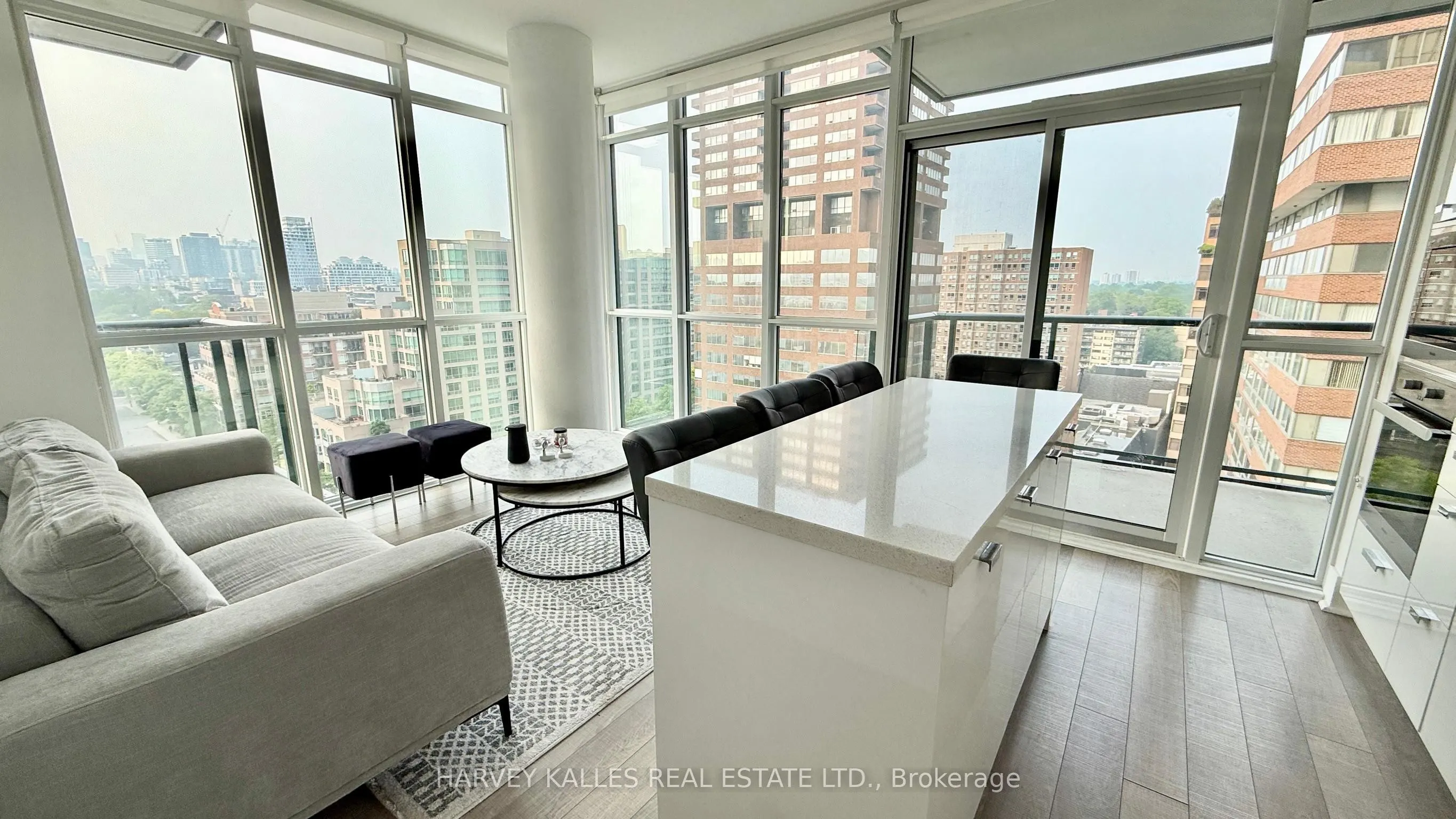 32 Davenport Road N, #1003