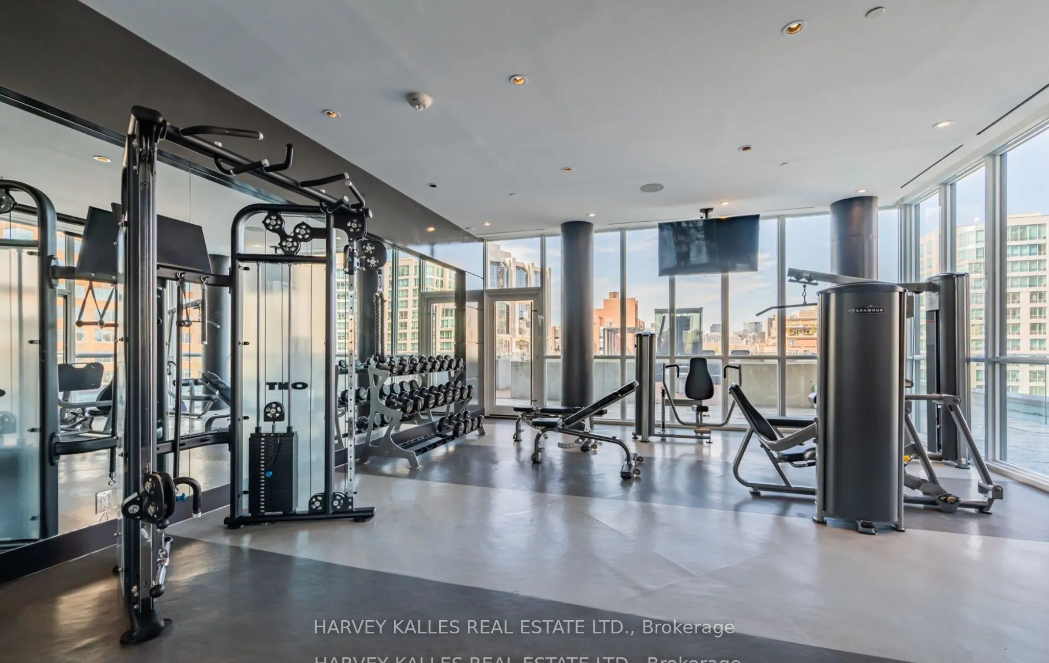 32 Davenport Road N, #1003