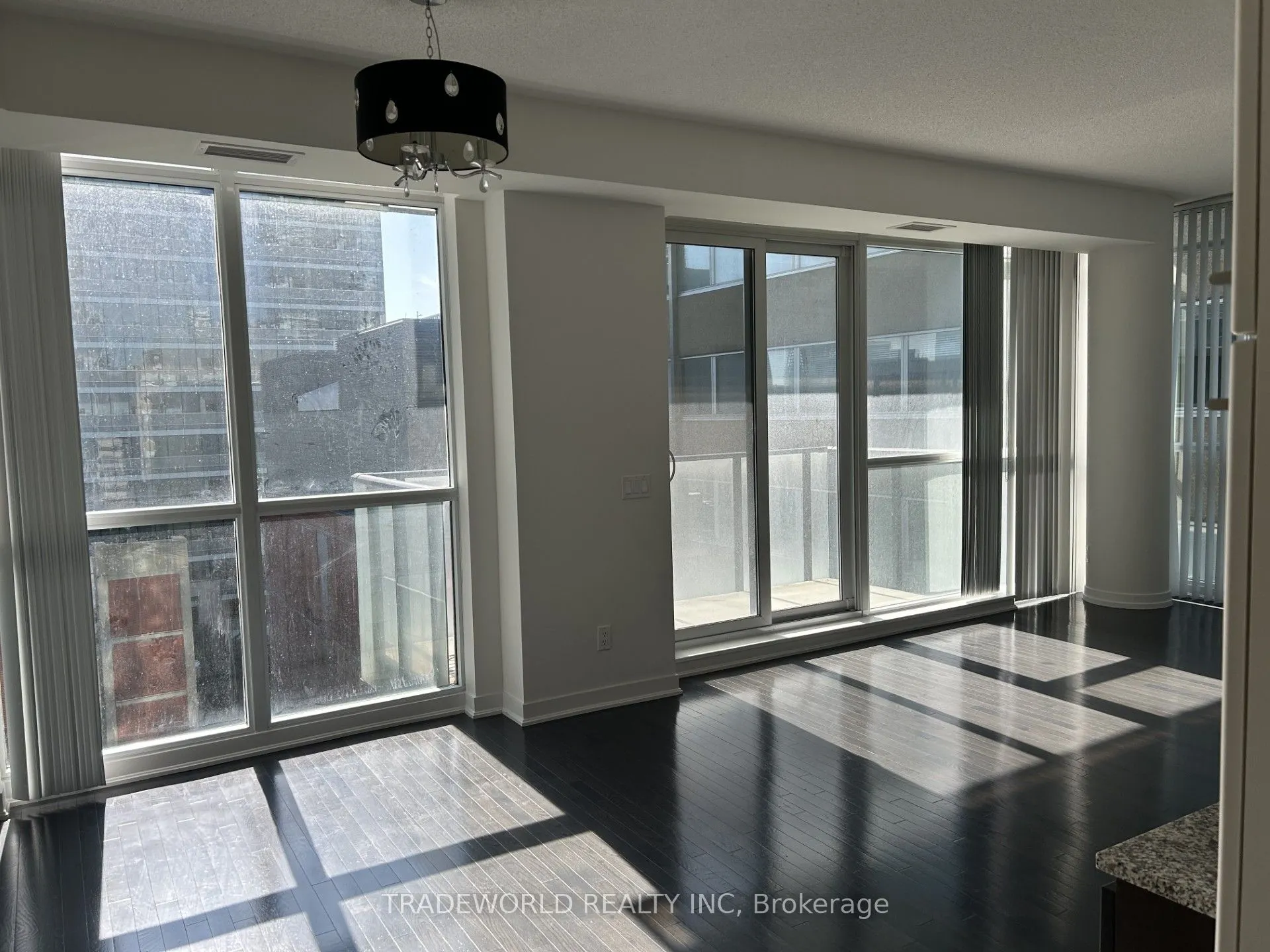 770 Bay Street, #901