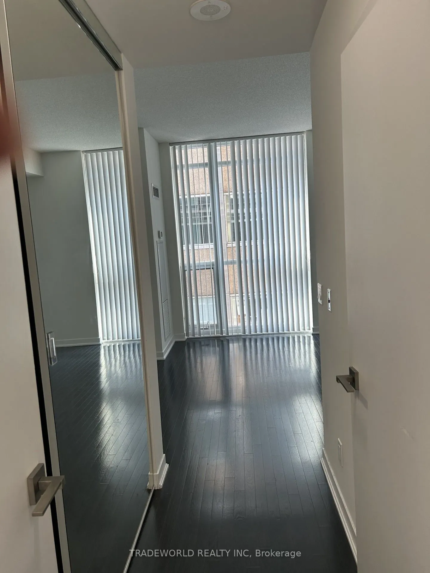 770 Bay Street, #901