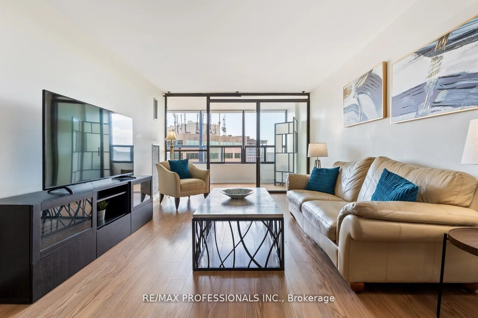 33 Elmhurst Avenue, #1104