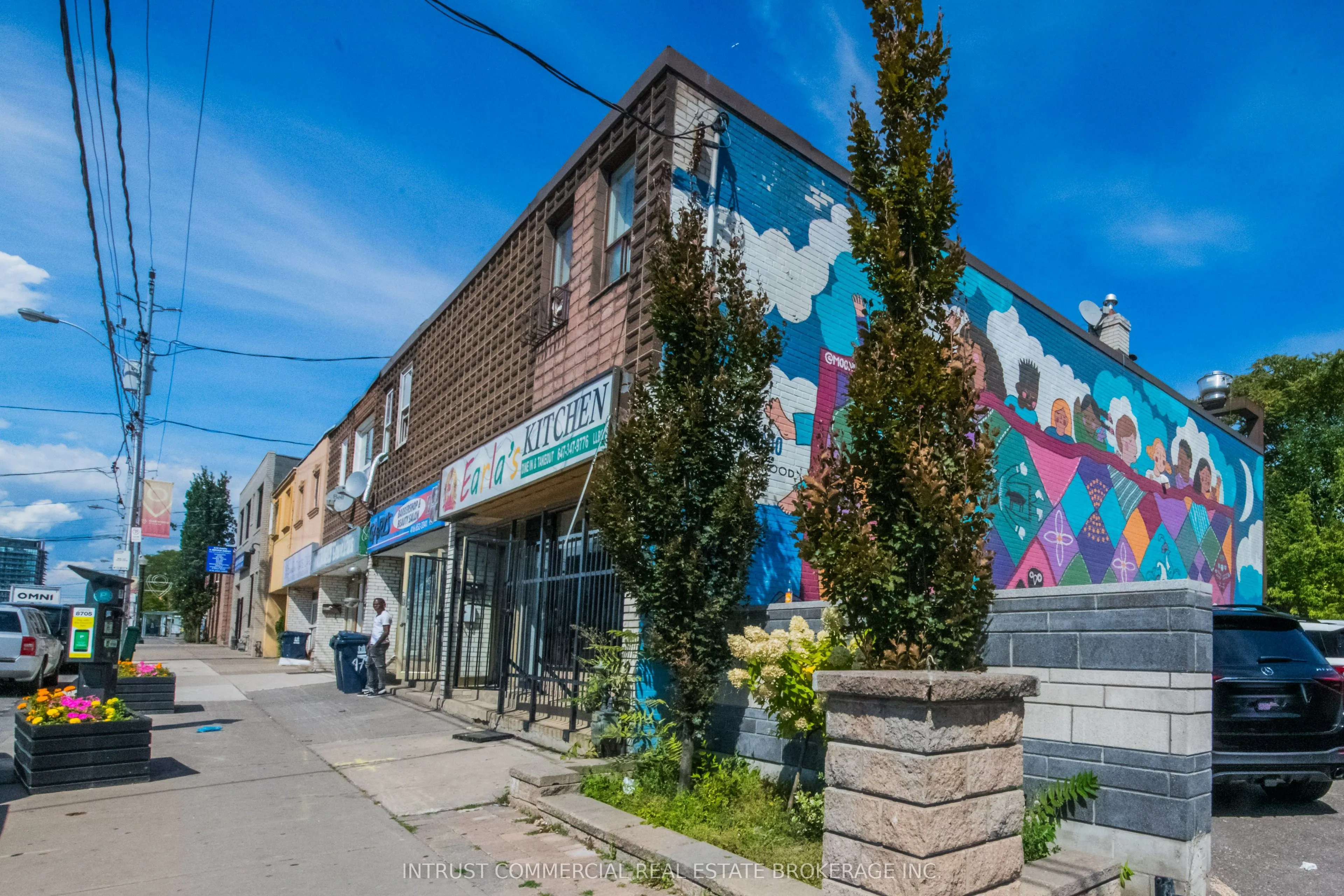 477 Oakwood Avenue