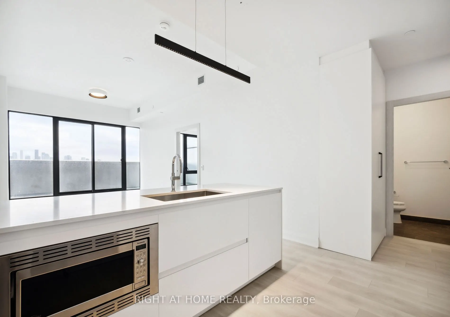 33 Frederick Todd Way N, #703
