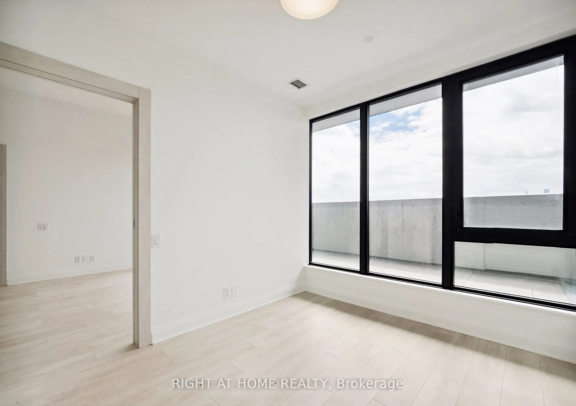 33 Frederick Todd Way N, #703