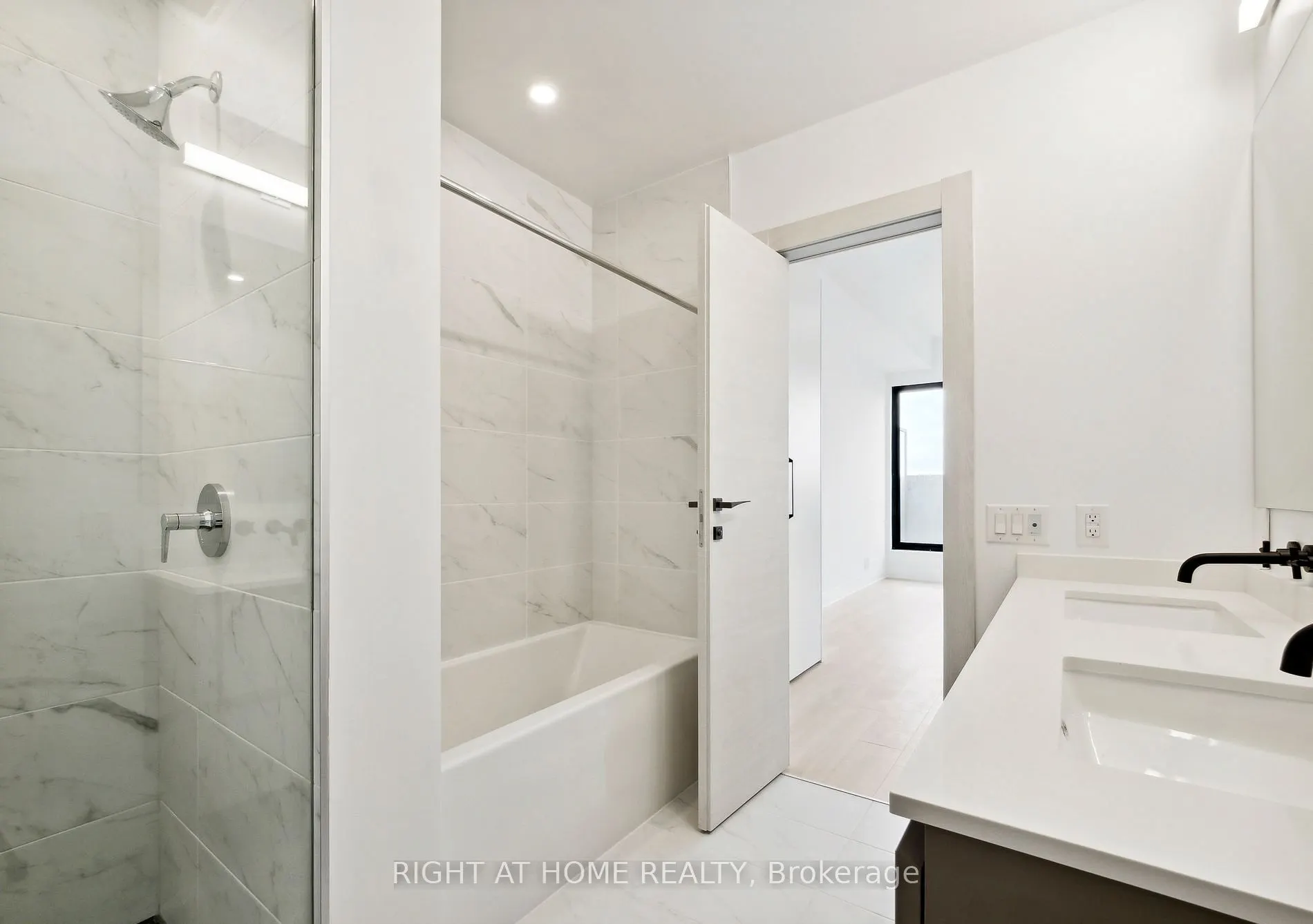 33 Frederick Todd Way N, #703