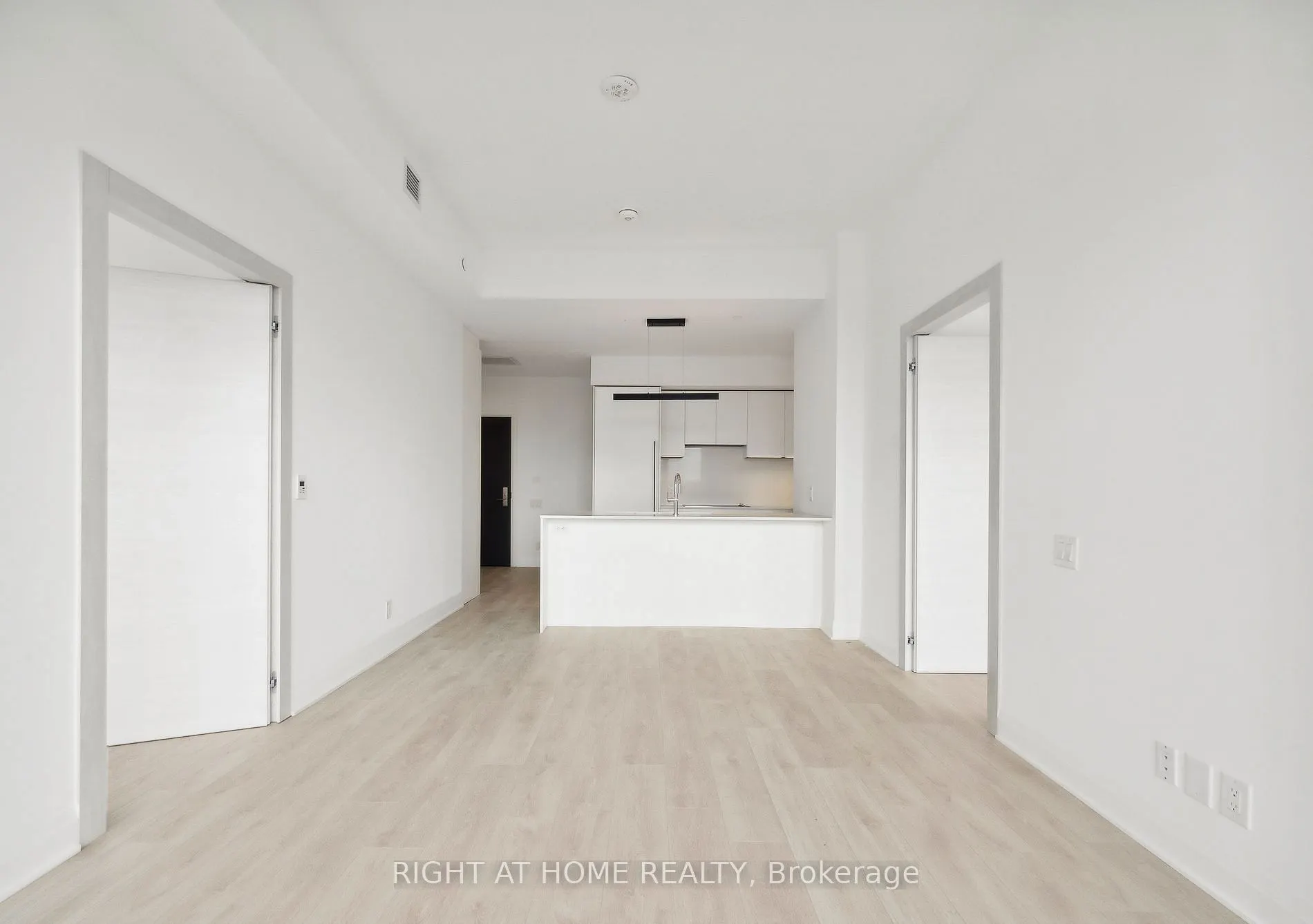 33 Frederick Todd Way N, #703