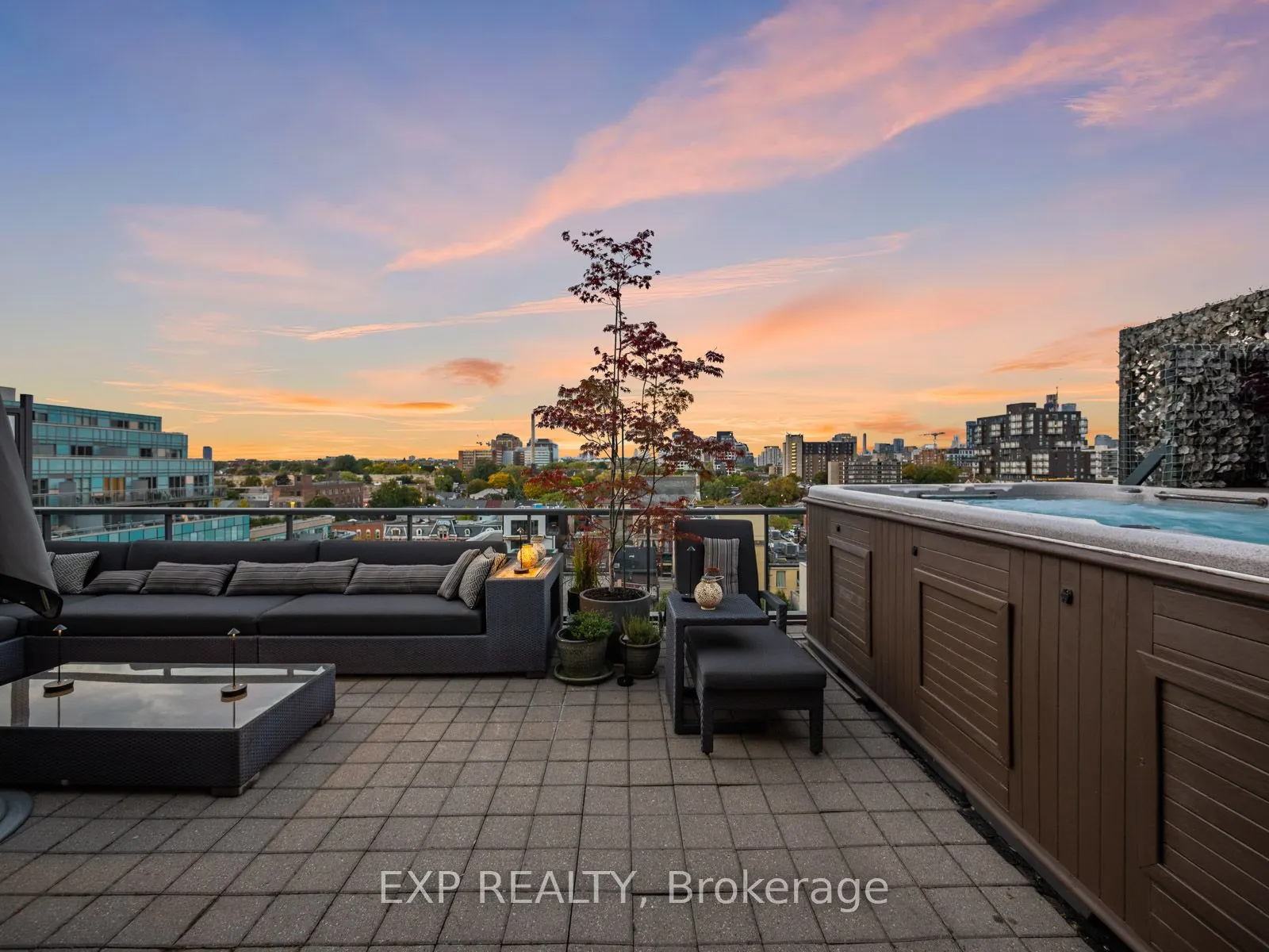 533 Richmond Street W, #Ph1