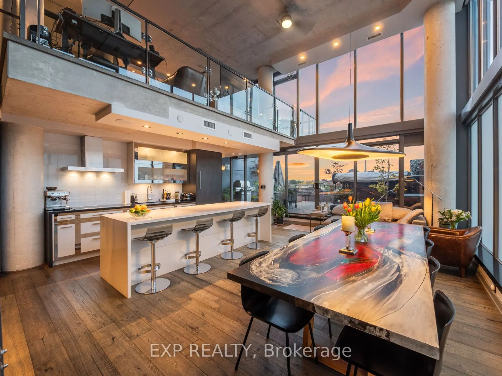 533 Richmond Street W, #Ph1