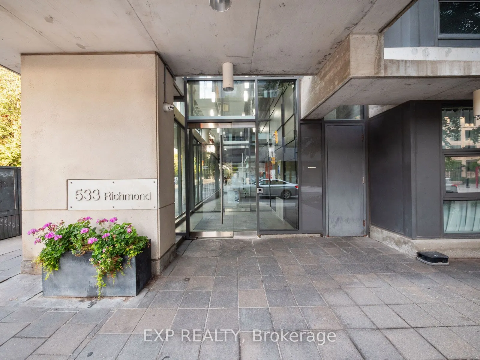 533 Richmond Street W, #Ph1