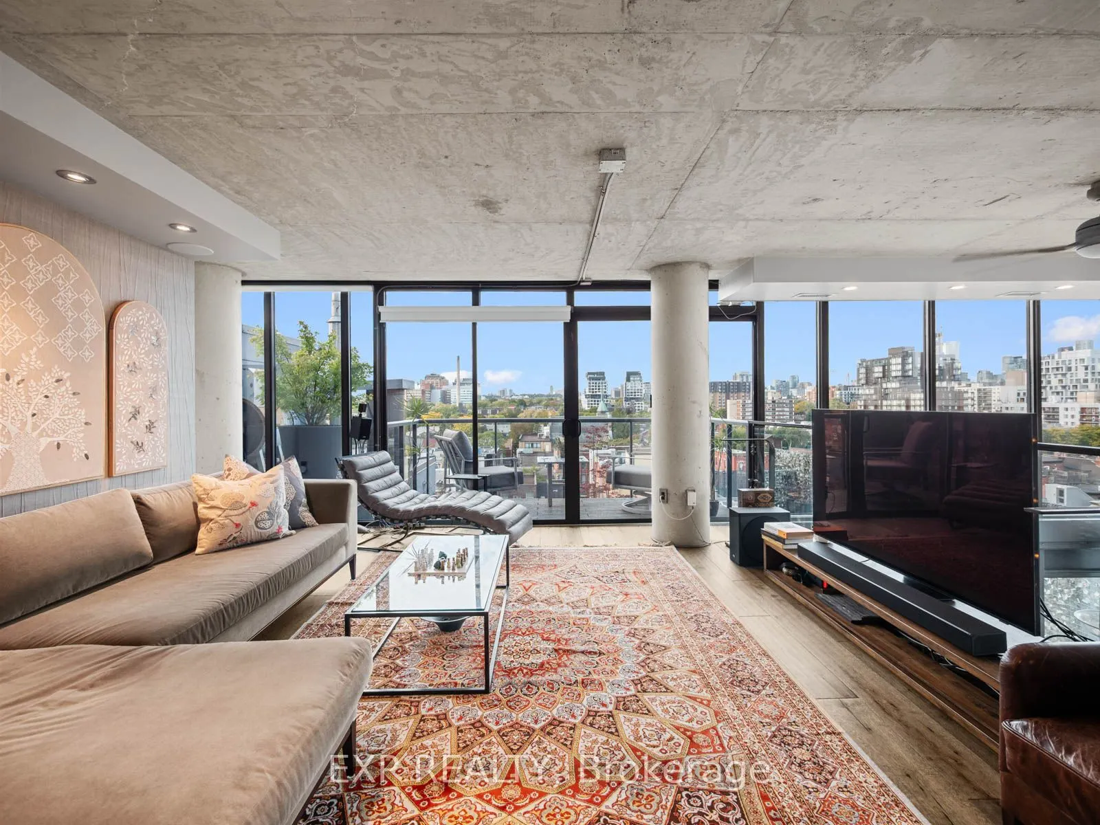 533 Richmond Street W, #Ph1