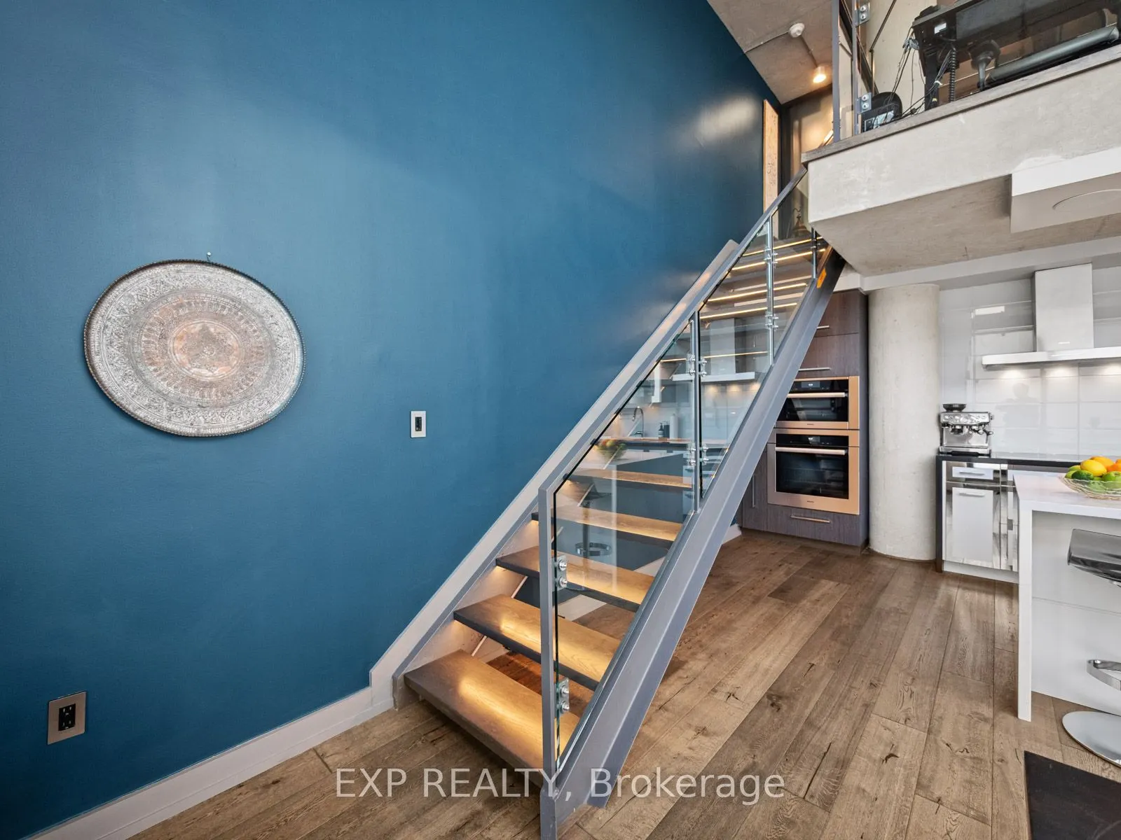533 Richmond Street W, #Ph1