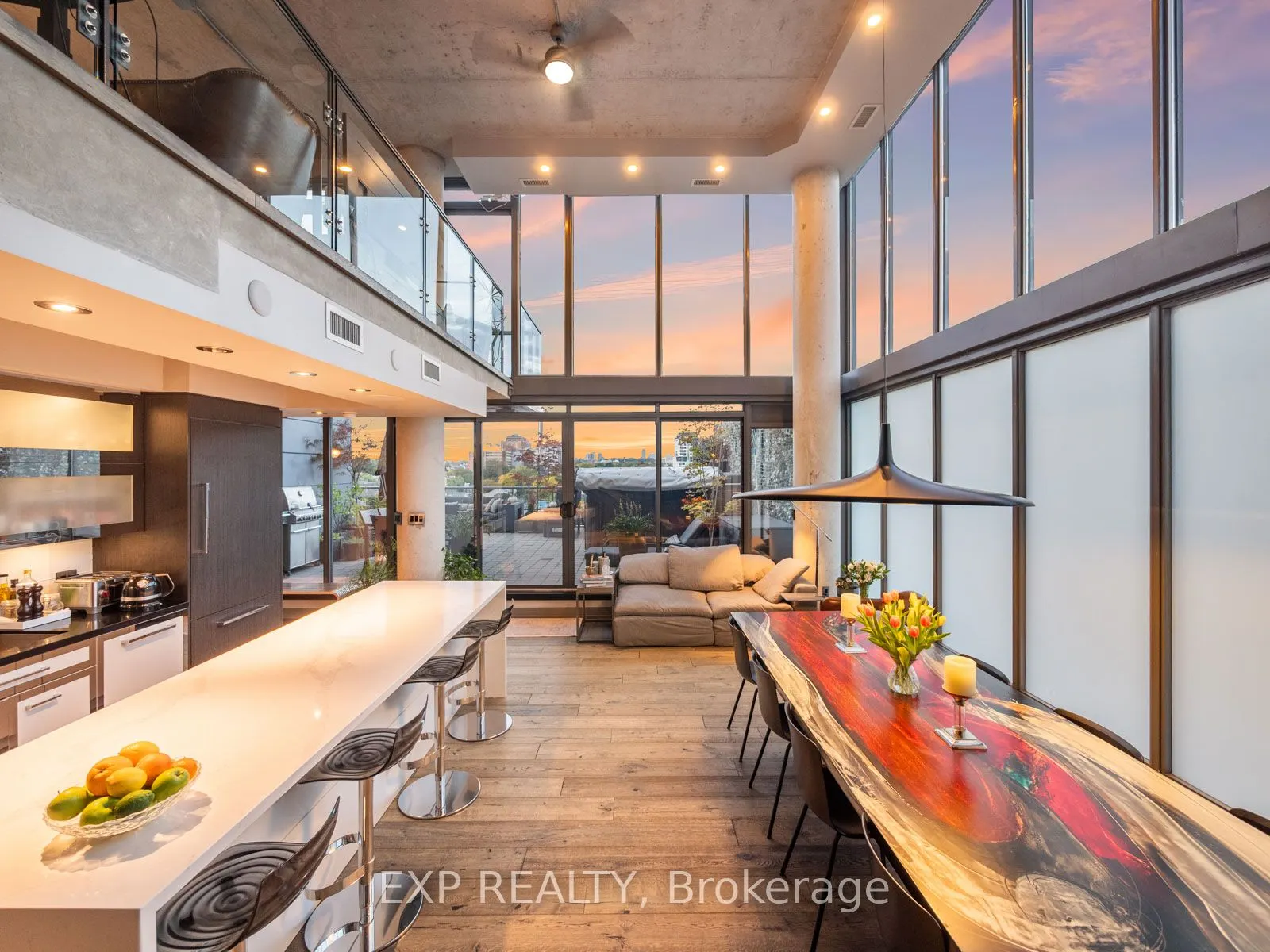533 Richmond Street W, #Ph1