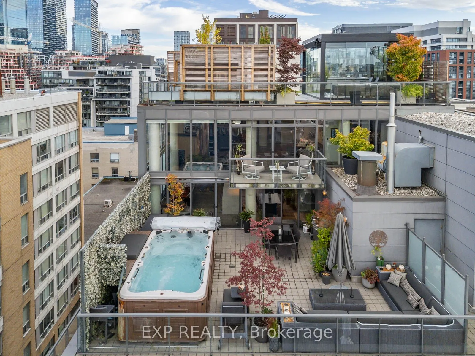 533 Richmond Street W, #Ph1