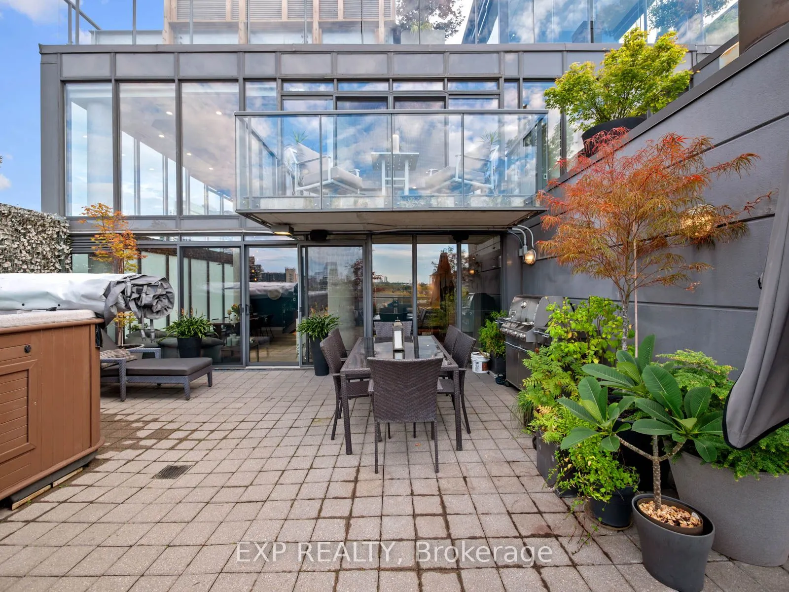 533 Richmond Street W, #Ph1