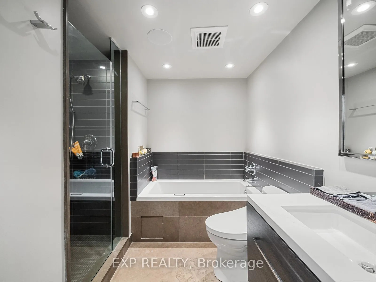533 Richmond Street W, #Ph1