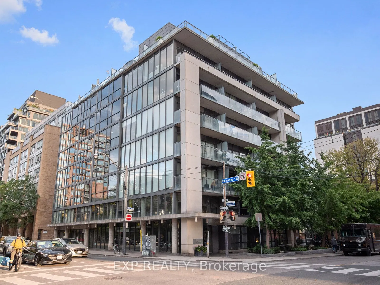 533 Richmond Street W, #Ph1