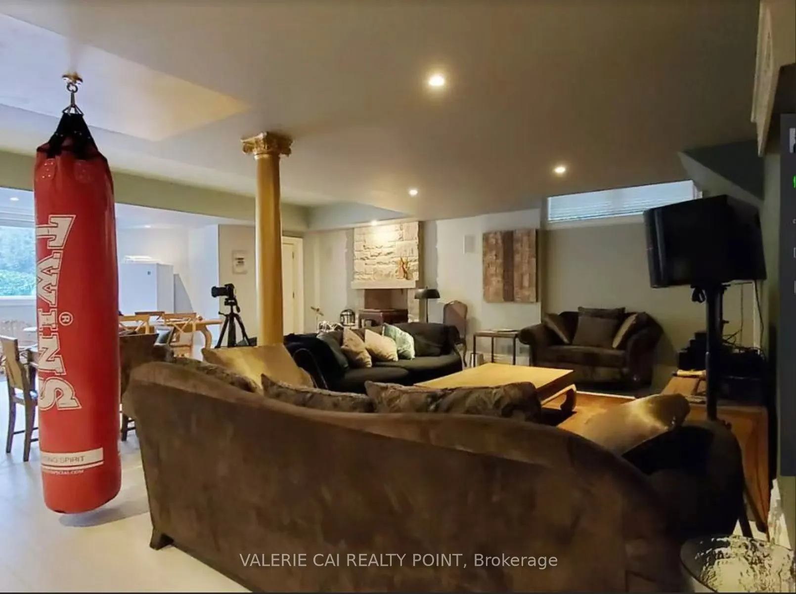 100 Owen Boulevard, #BASEMENT-2BEDROOM