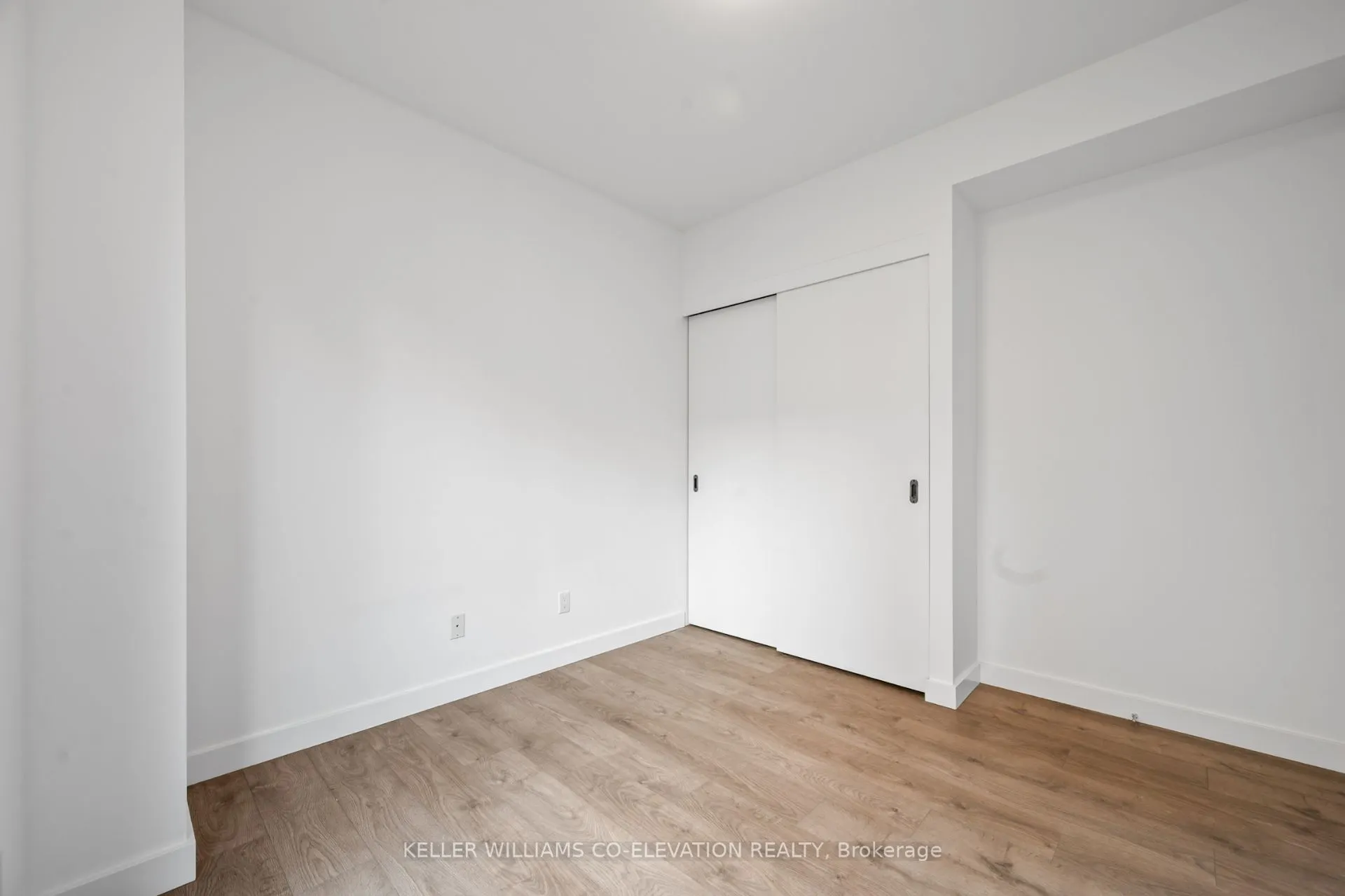 109 Vaughan Road, #302
