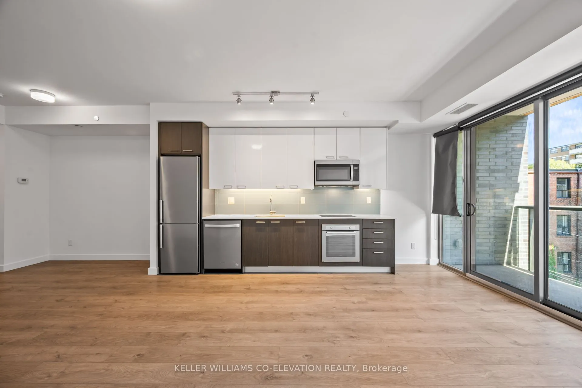 109 Vaughan Road, #302