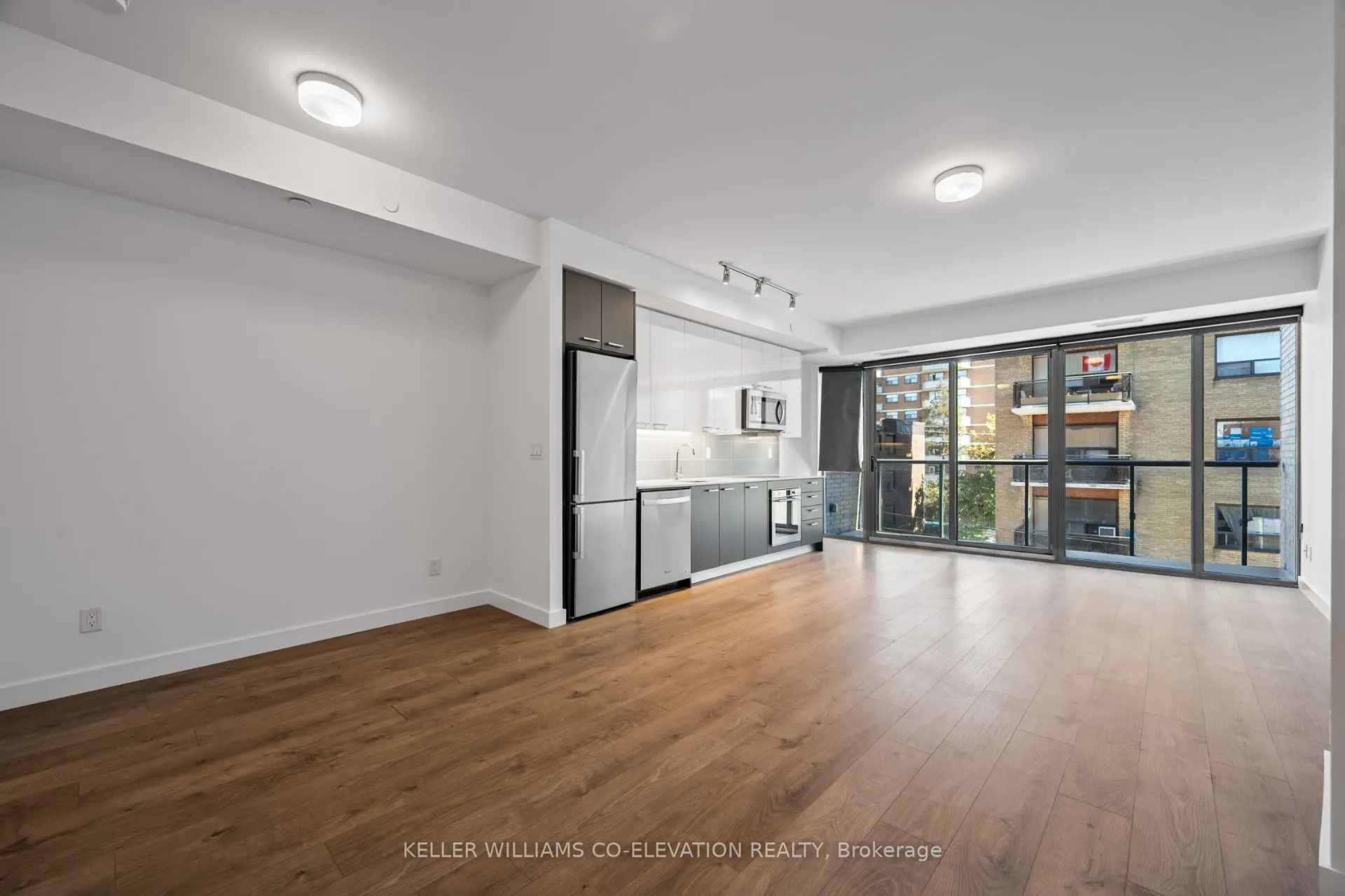 109 Vaughan Road, #302
