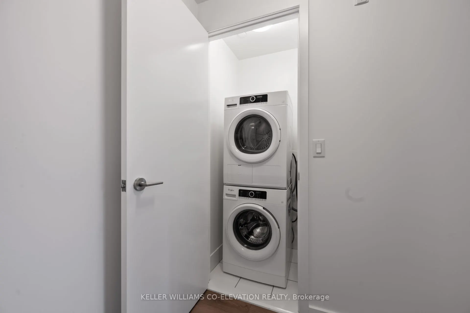 109 Vaughan Road, #304