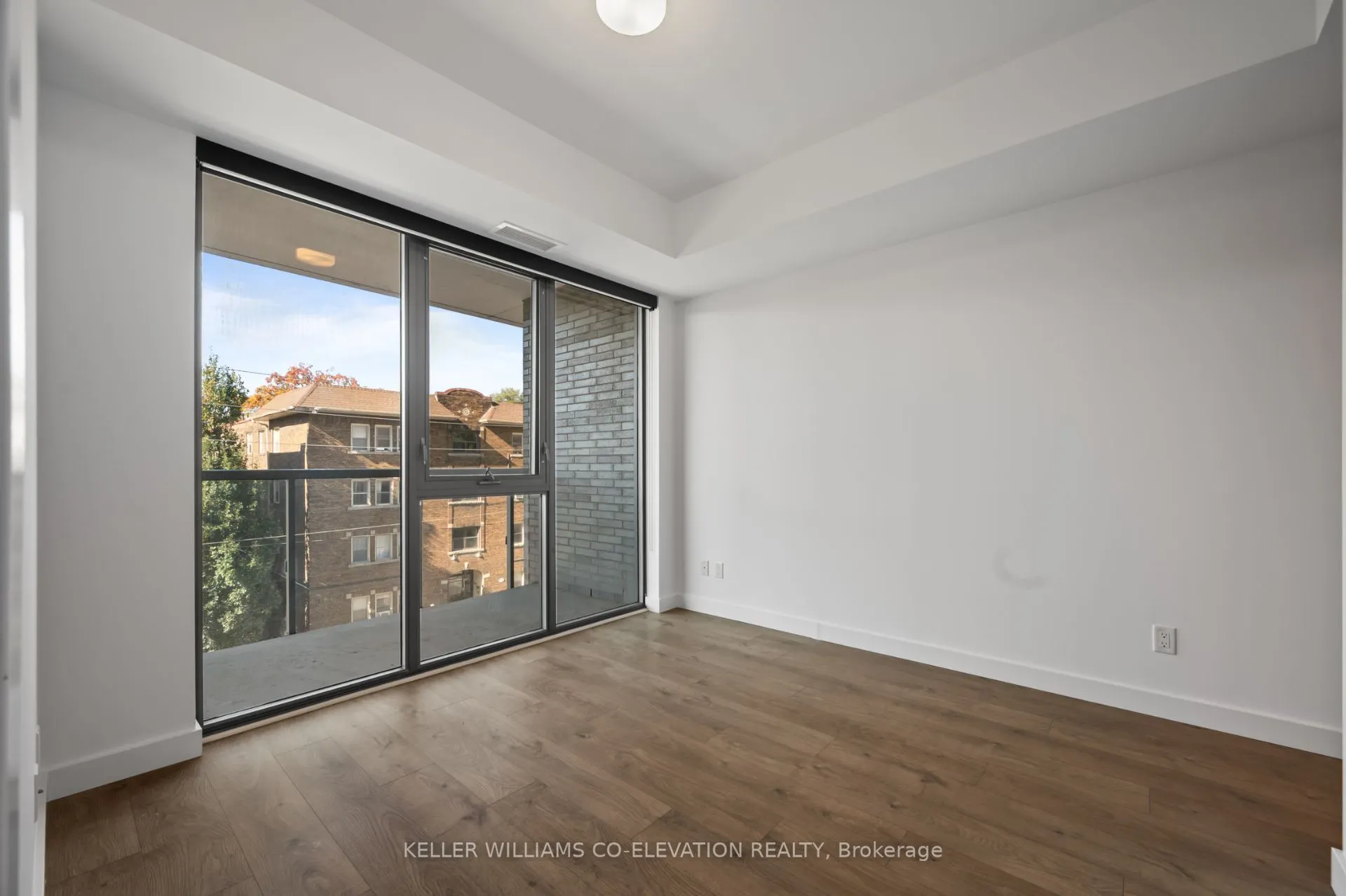 109 Vaughan Road, #304