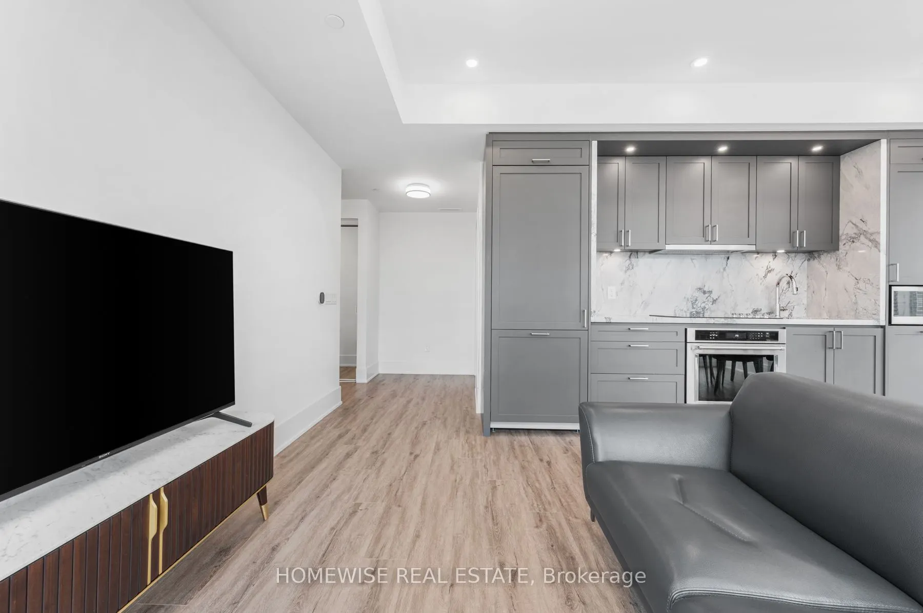 470 Front Street W, #1012
