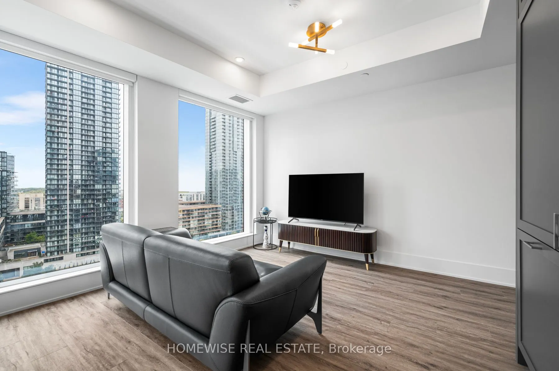 470 Front Street W, #1012