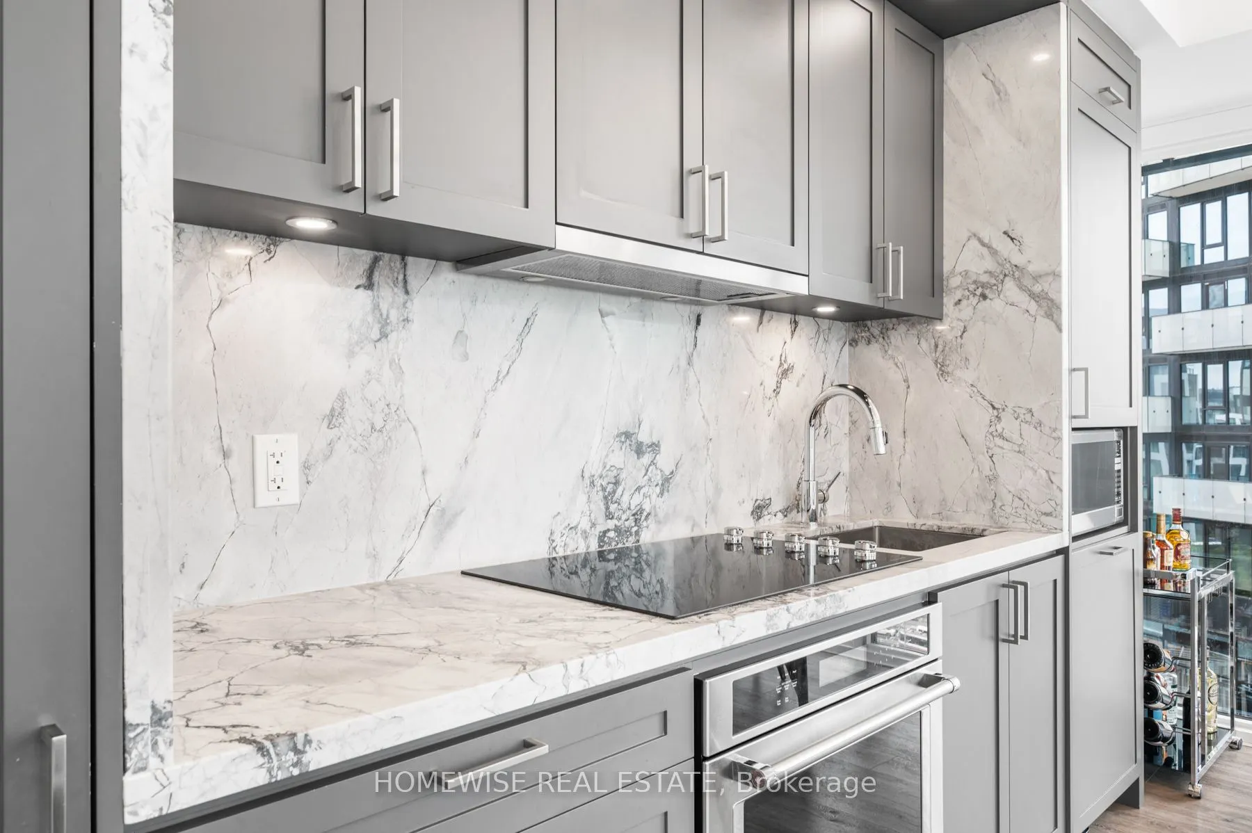 470 Front Street W, #1012