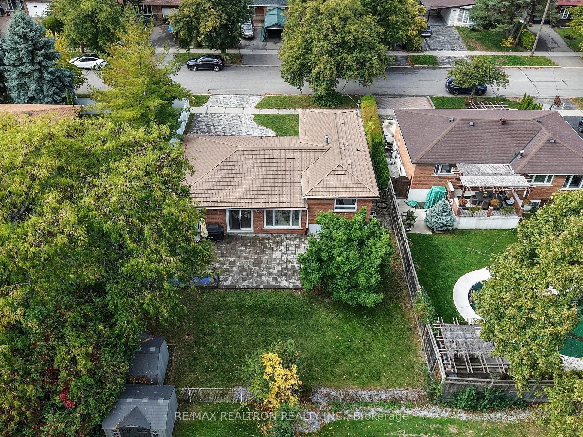 49 Houston Crescent