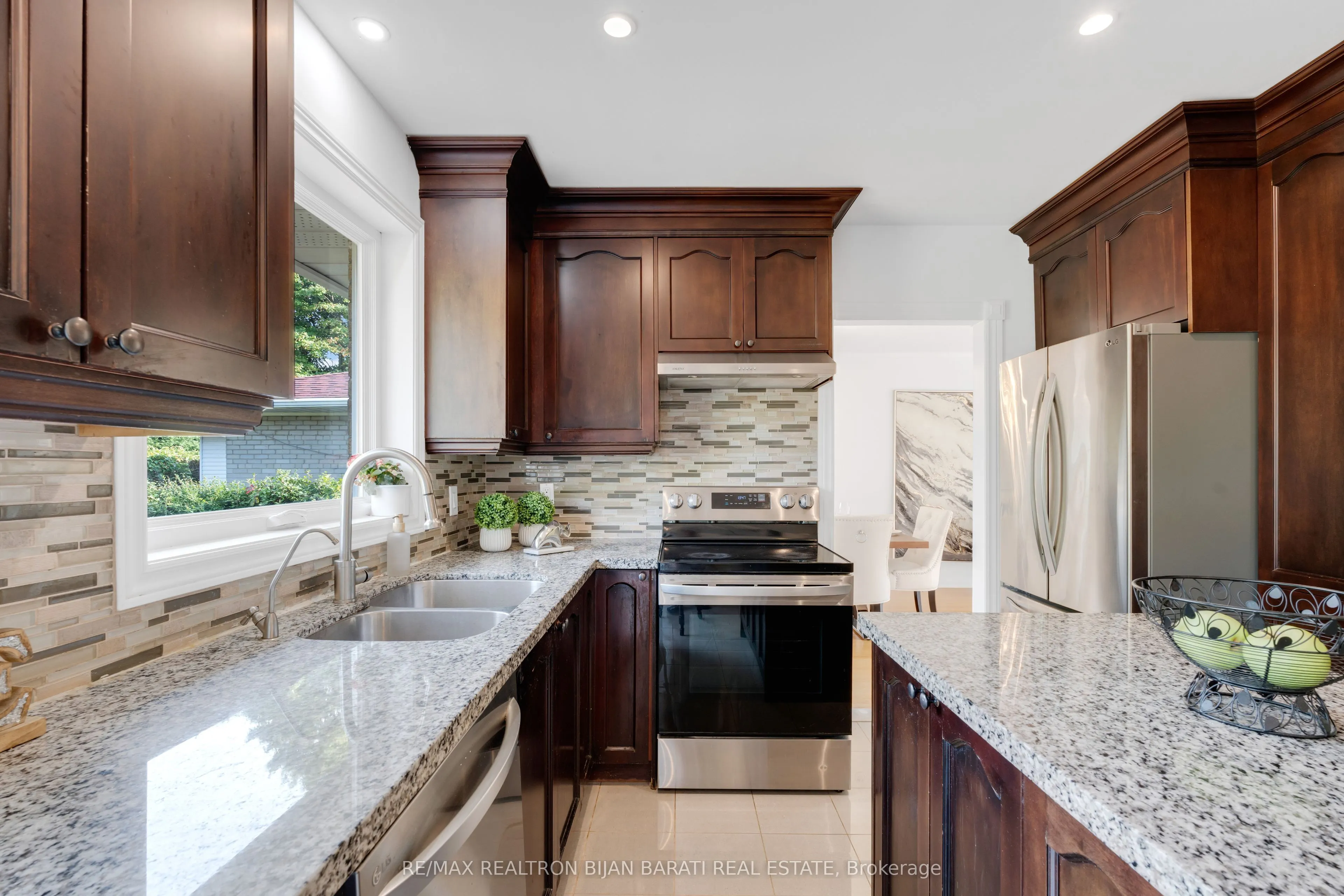 38 Whittaker Crescent