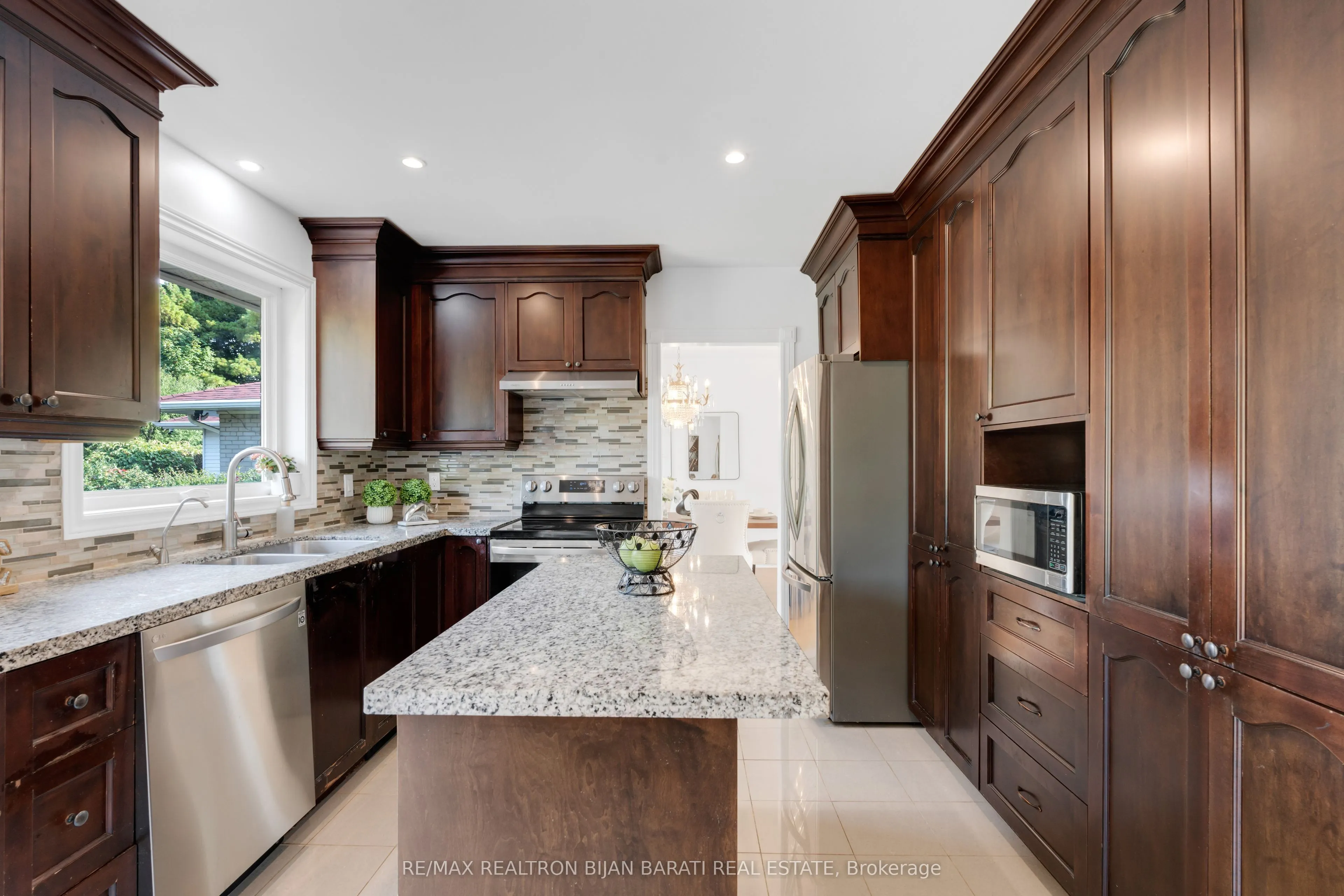 38 Whittaker Crescent