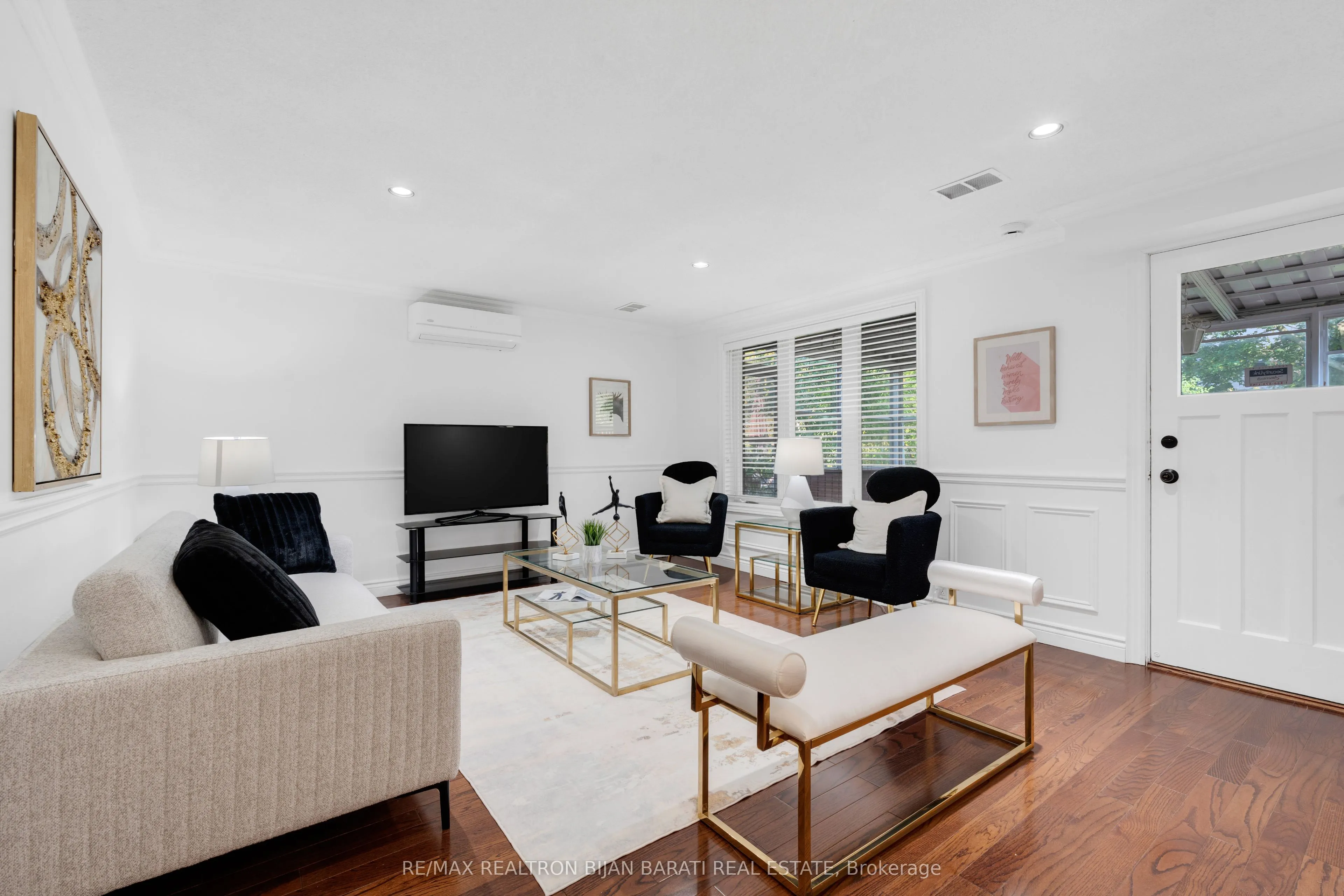 38 Whittaker Crescent
