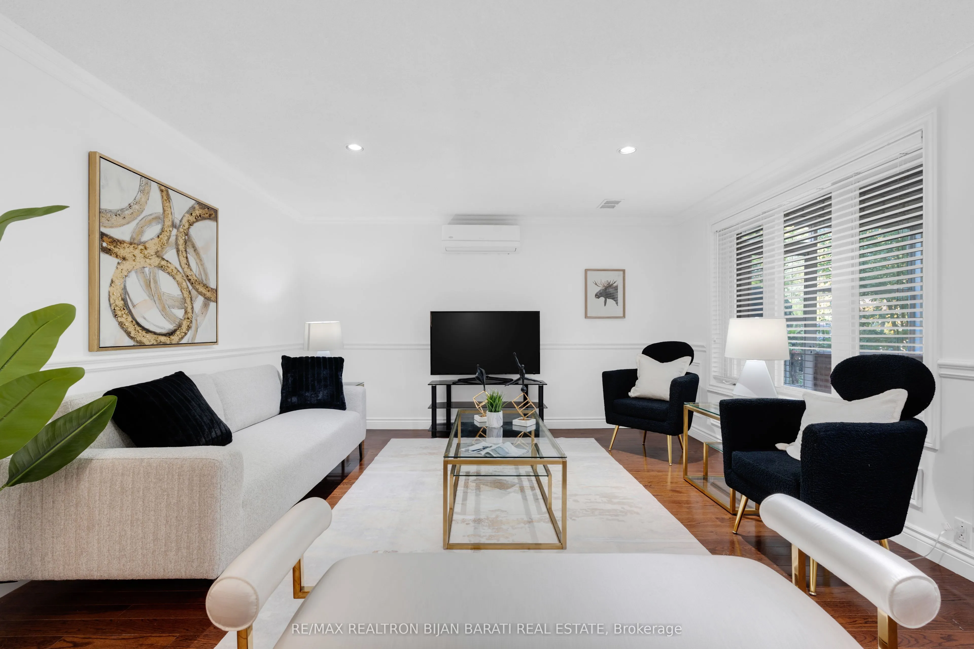 38 Whittaker Crescent