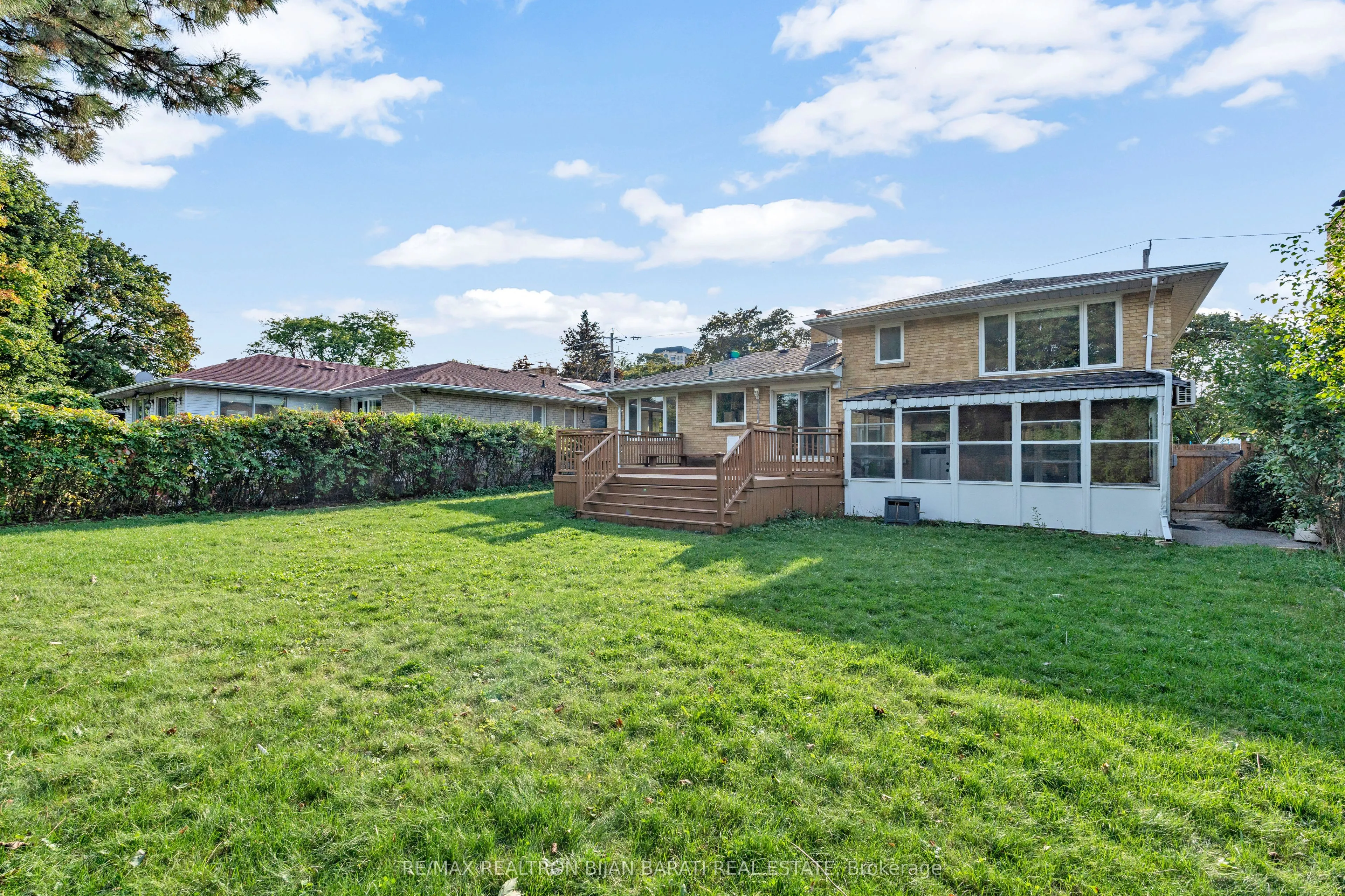 38 Whittaker Crescent
