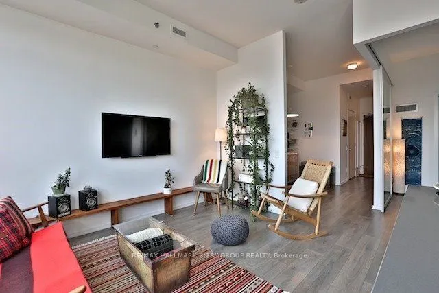 783 Bathurst Street, #604