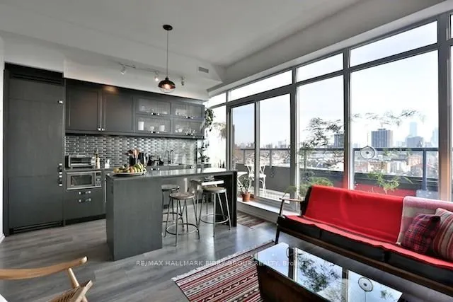 783 Bathurst Street, #604