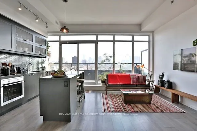 783 Bathurst Street, #604