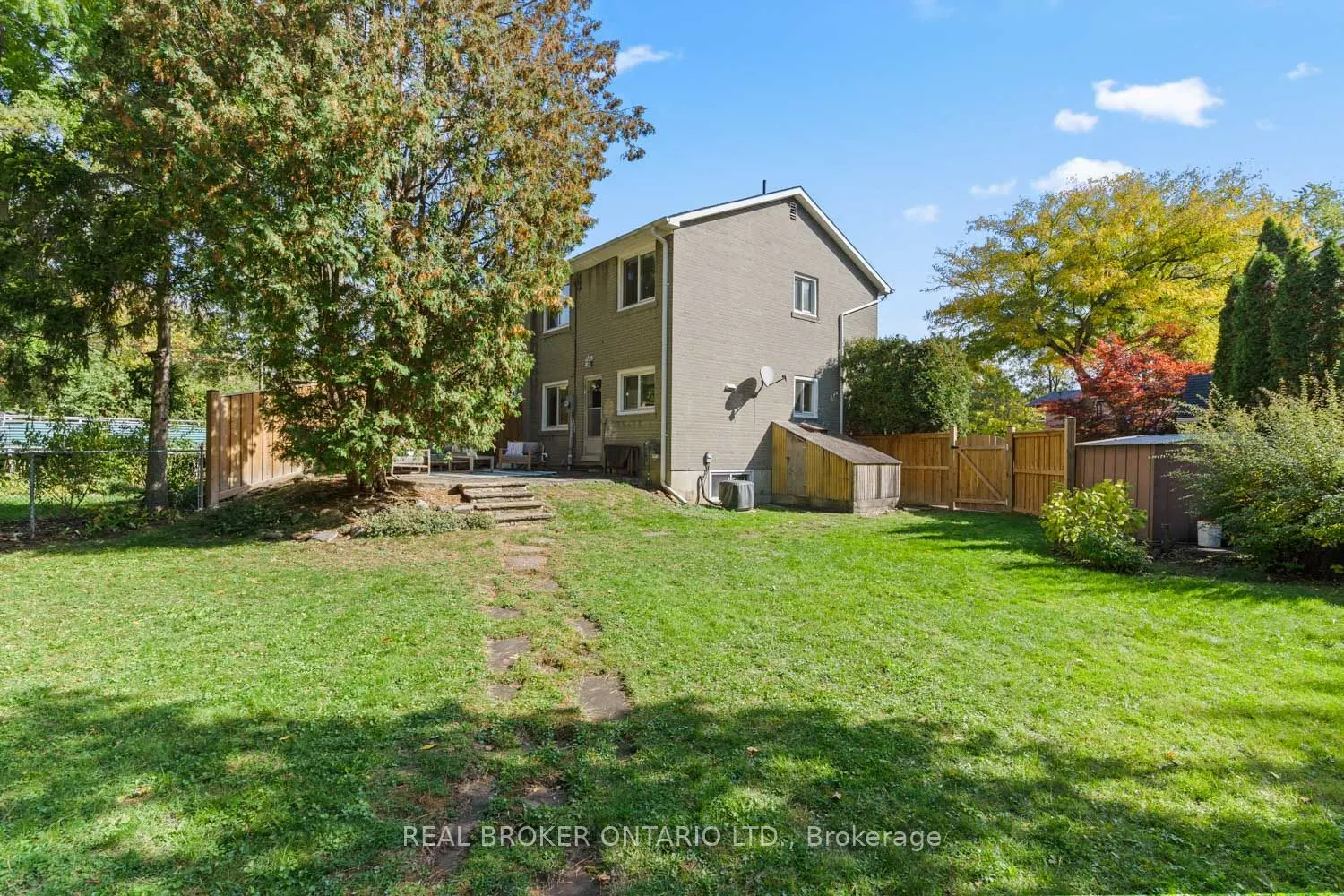 29 Veery Place