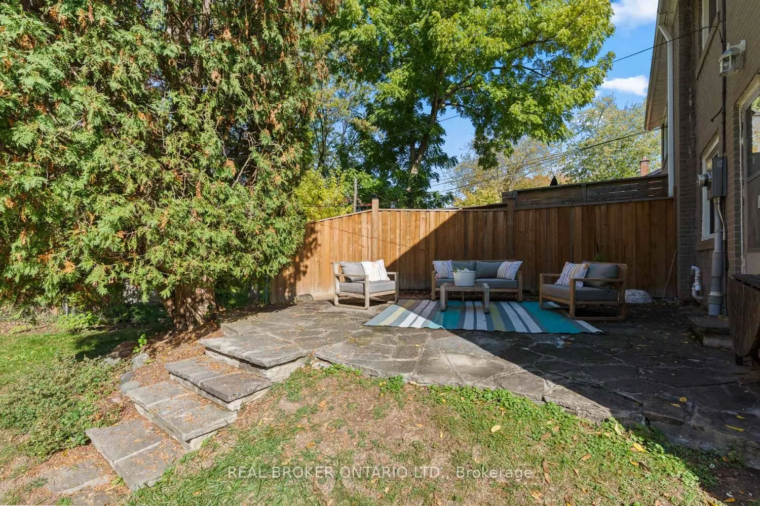 29 Veery Place
