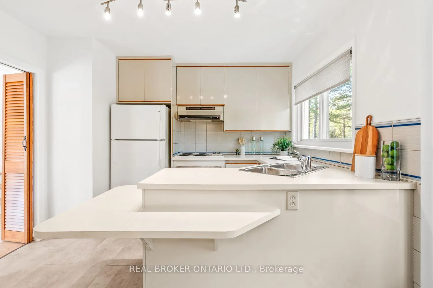 29 Veery Place