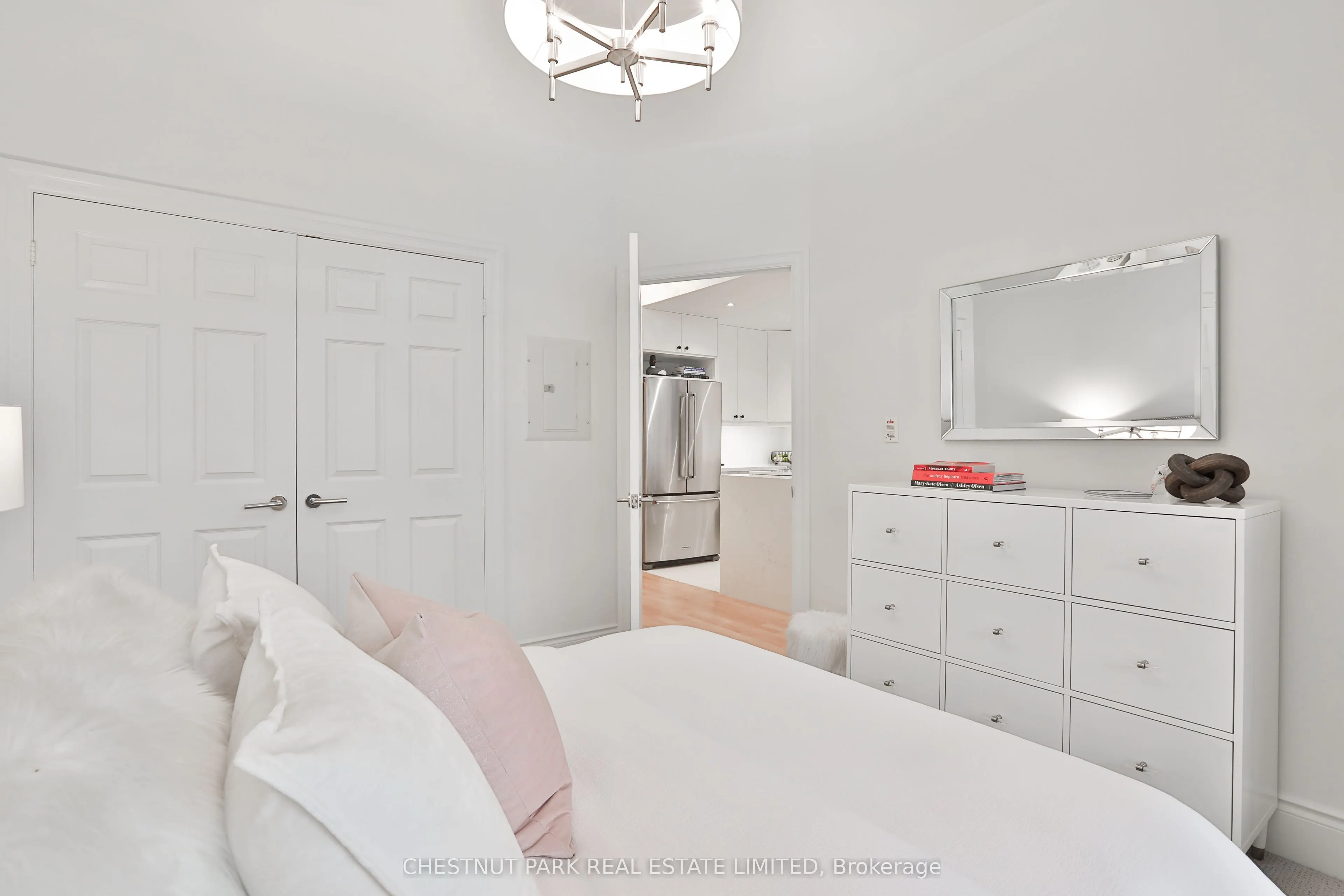 55 Delisle Avenue, #301