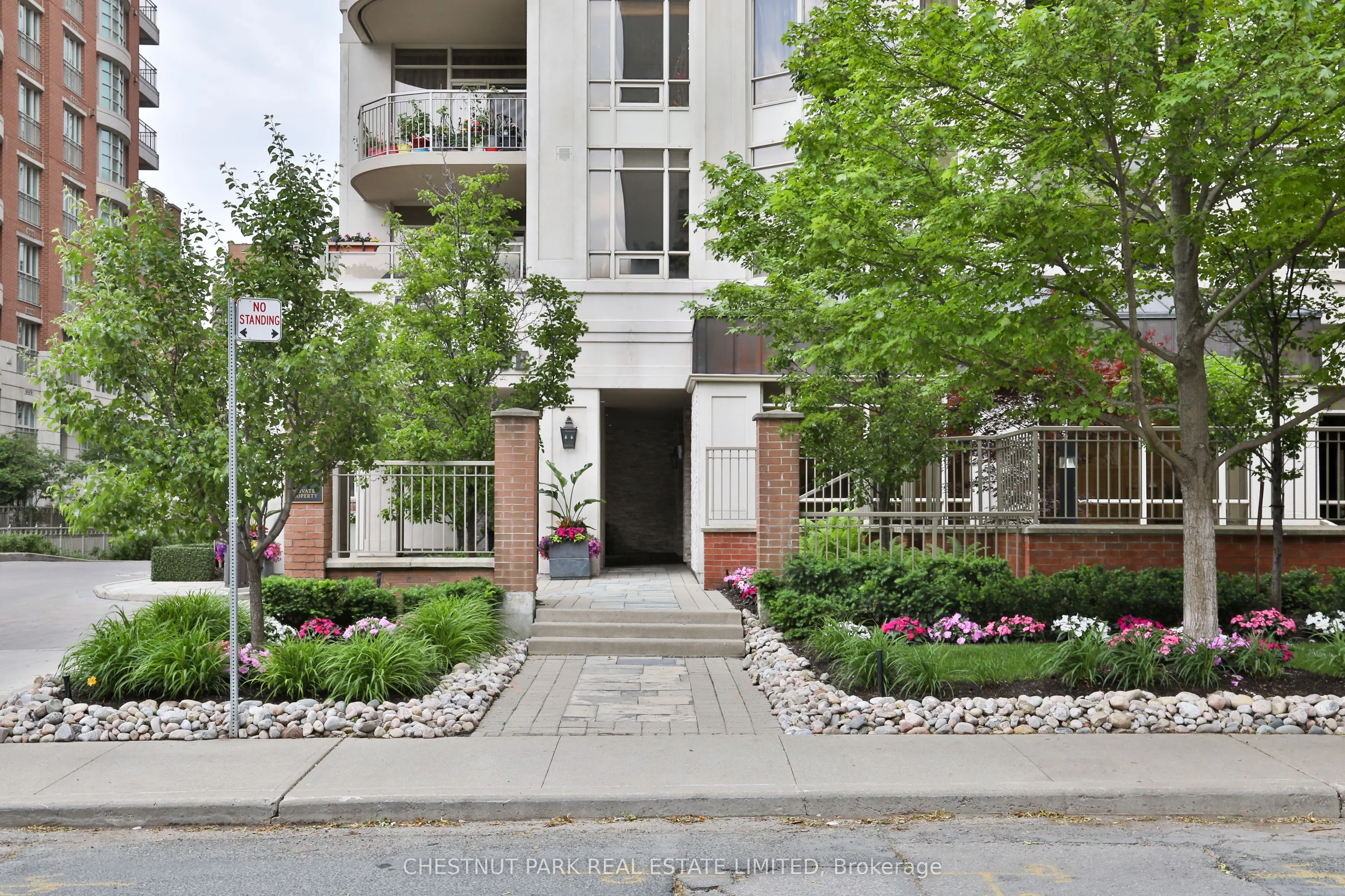 55 Delisle Avenue, #301