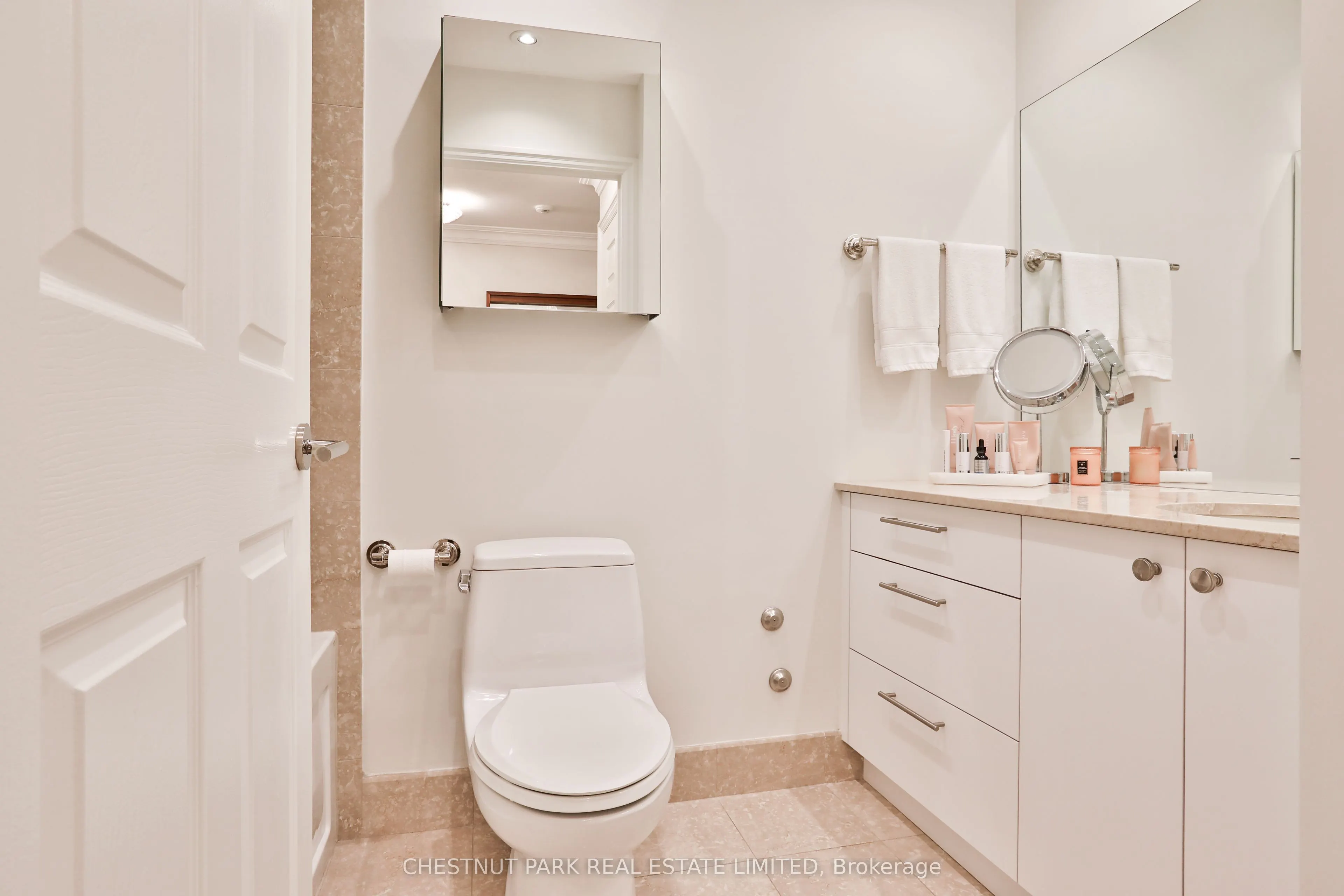 55 Delisle Avenue, #301